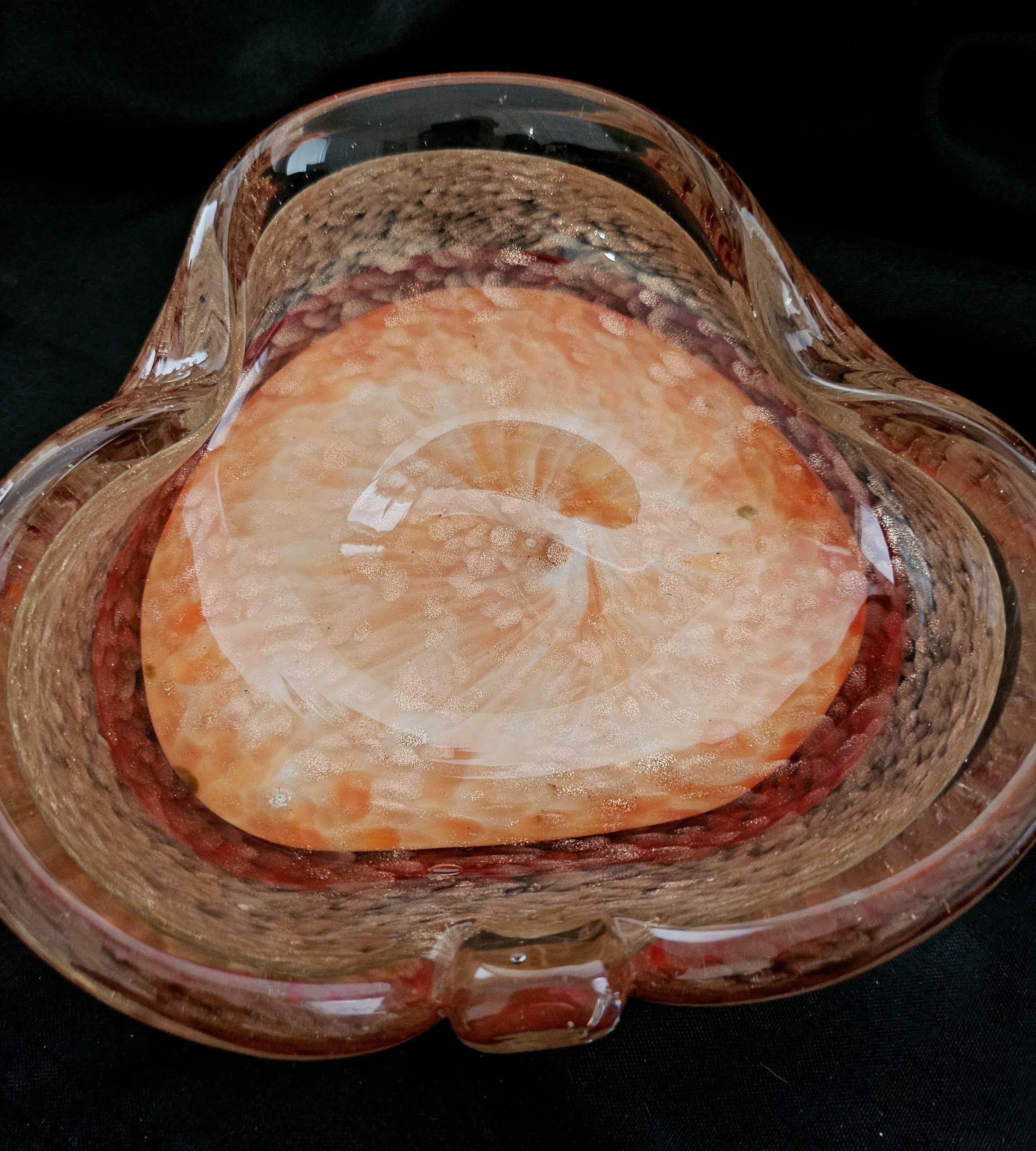 Vintage Murano Glass Dish / Bowl with Gold Fleck For Sale 5