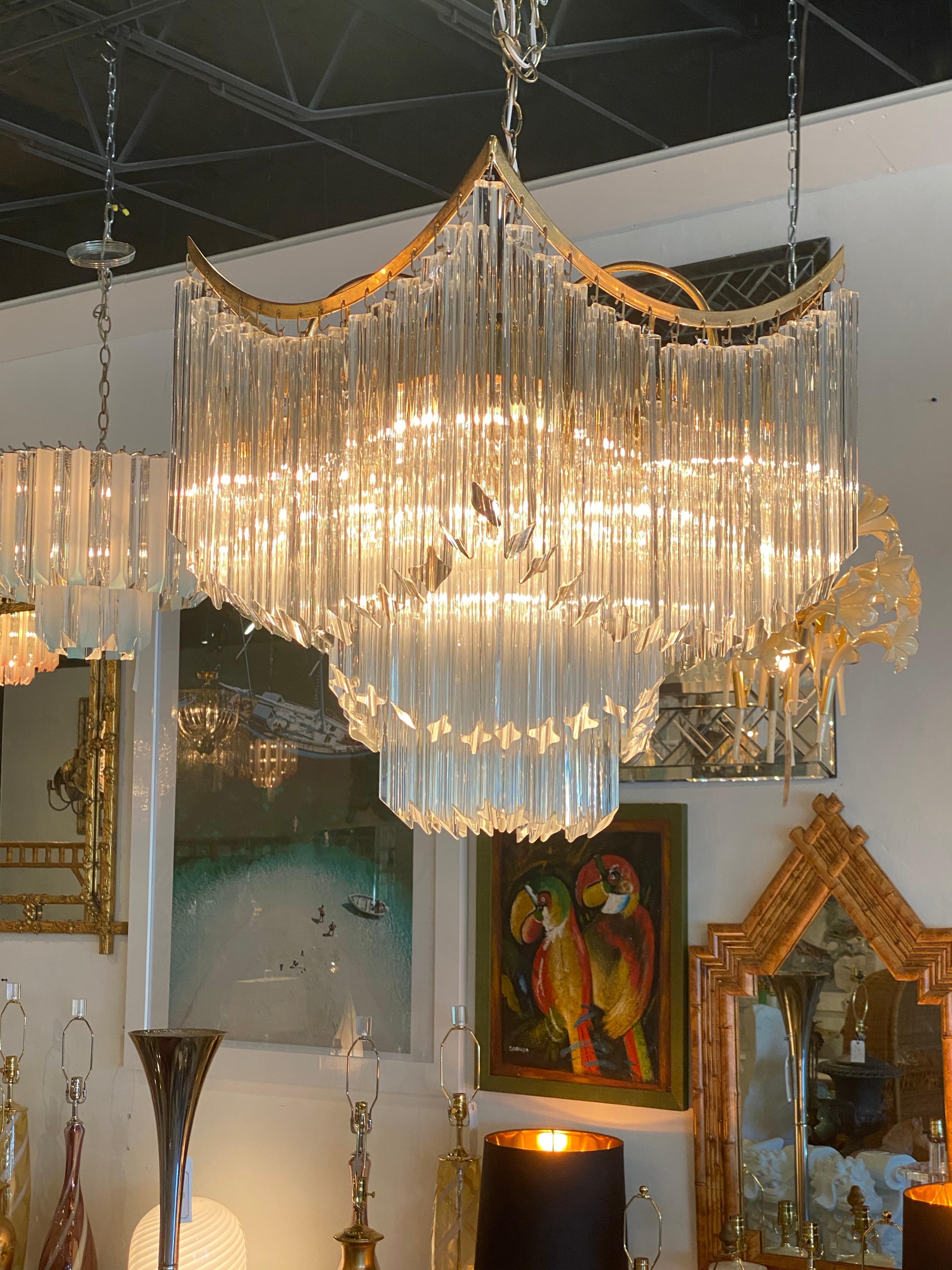 Mid-20th Century Vintage Murano Glass Draped Pagoda Chandelier Brass Italian