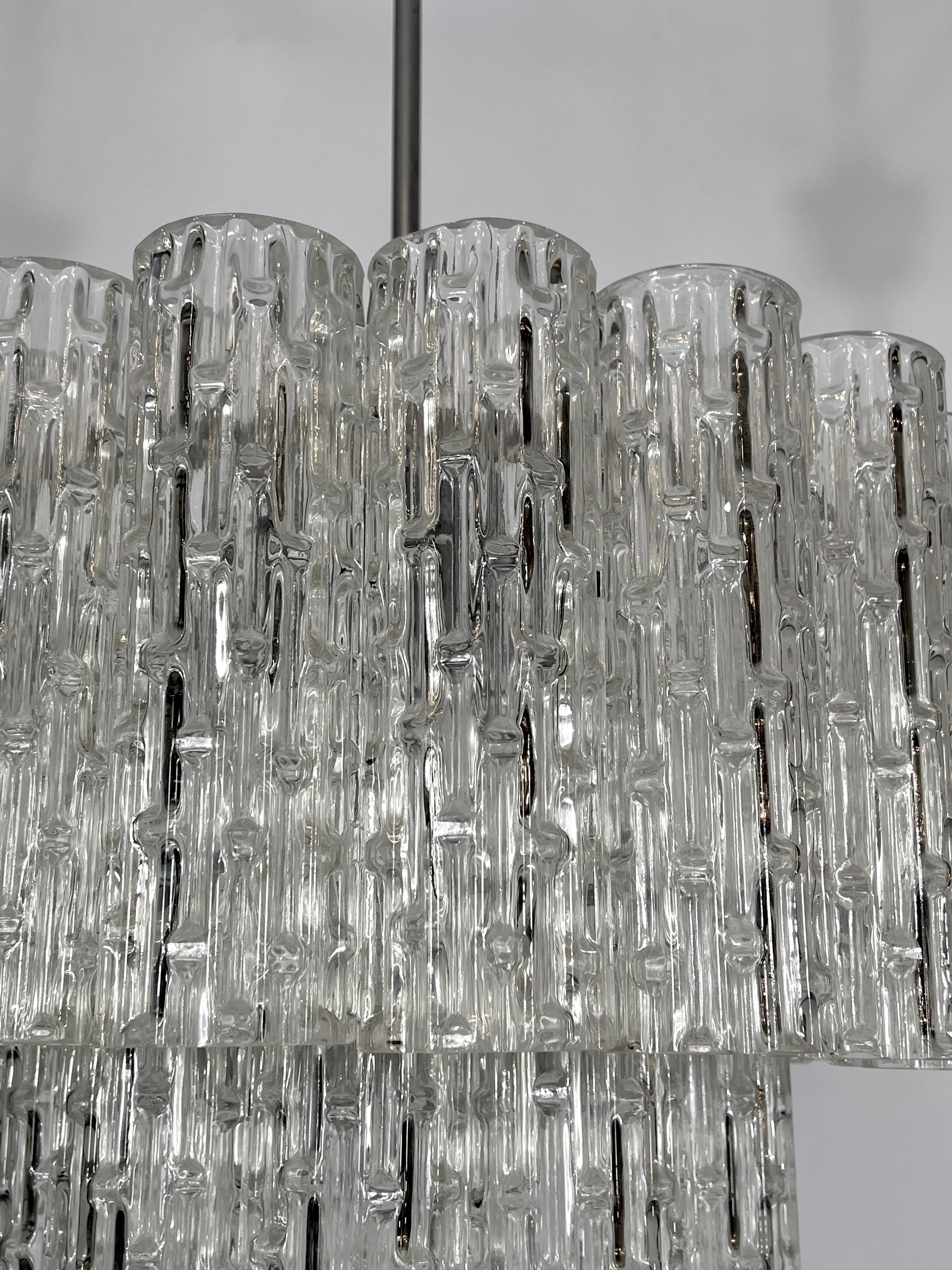 Lampadario vintage con elementi in vetro di Murano degli anni '60 in vendita 5