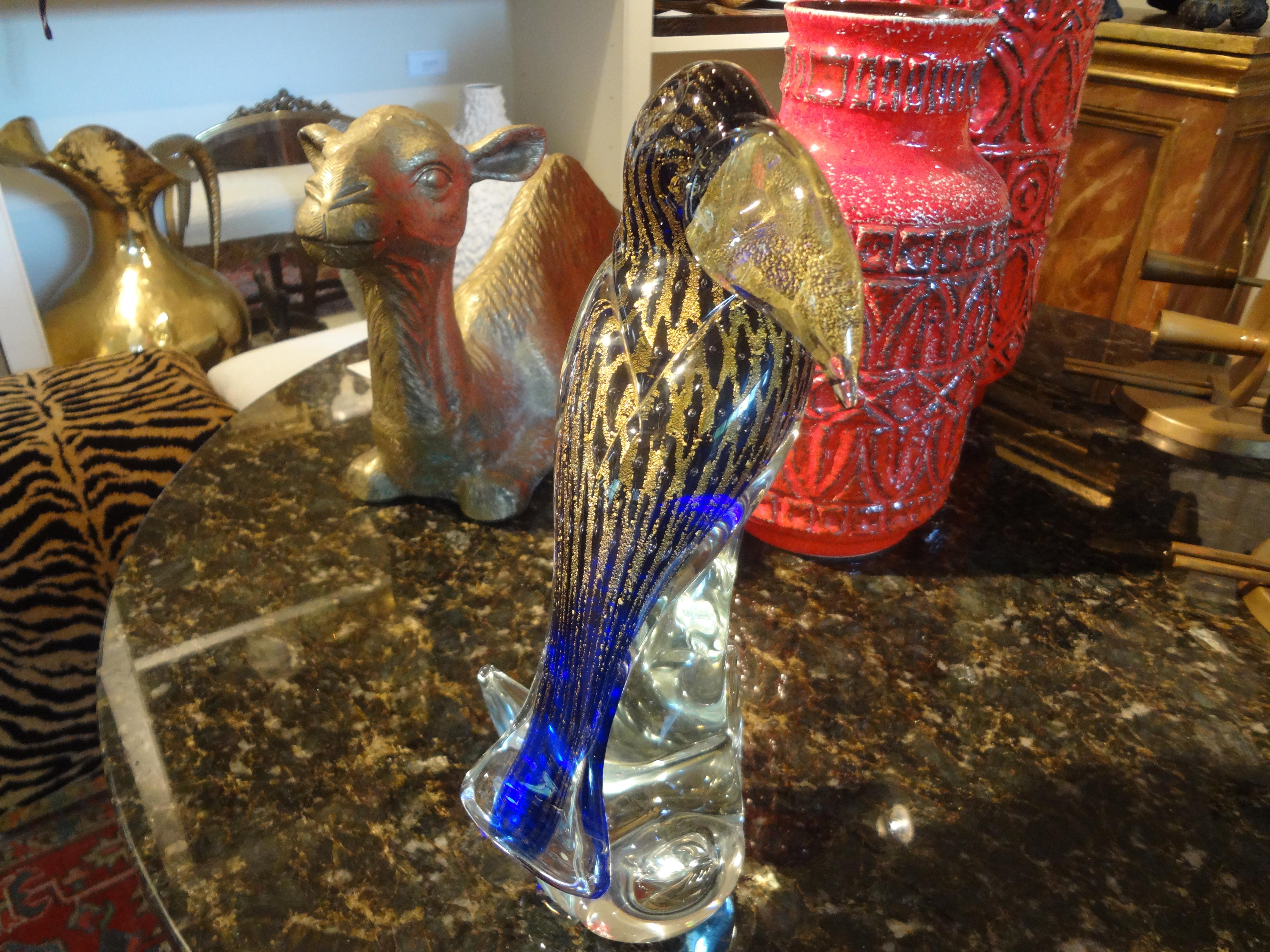 italien Figure de Toucan en verre de Murano d'époque en vente