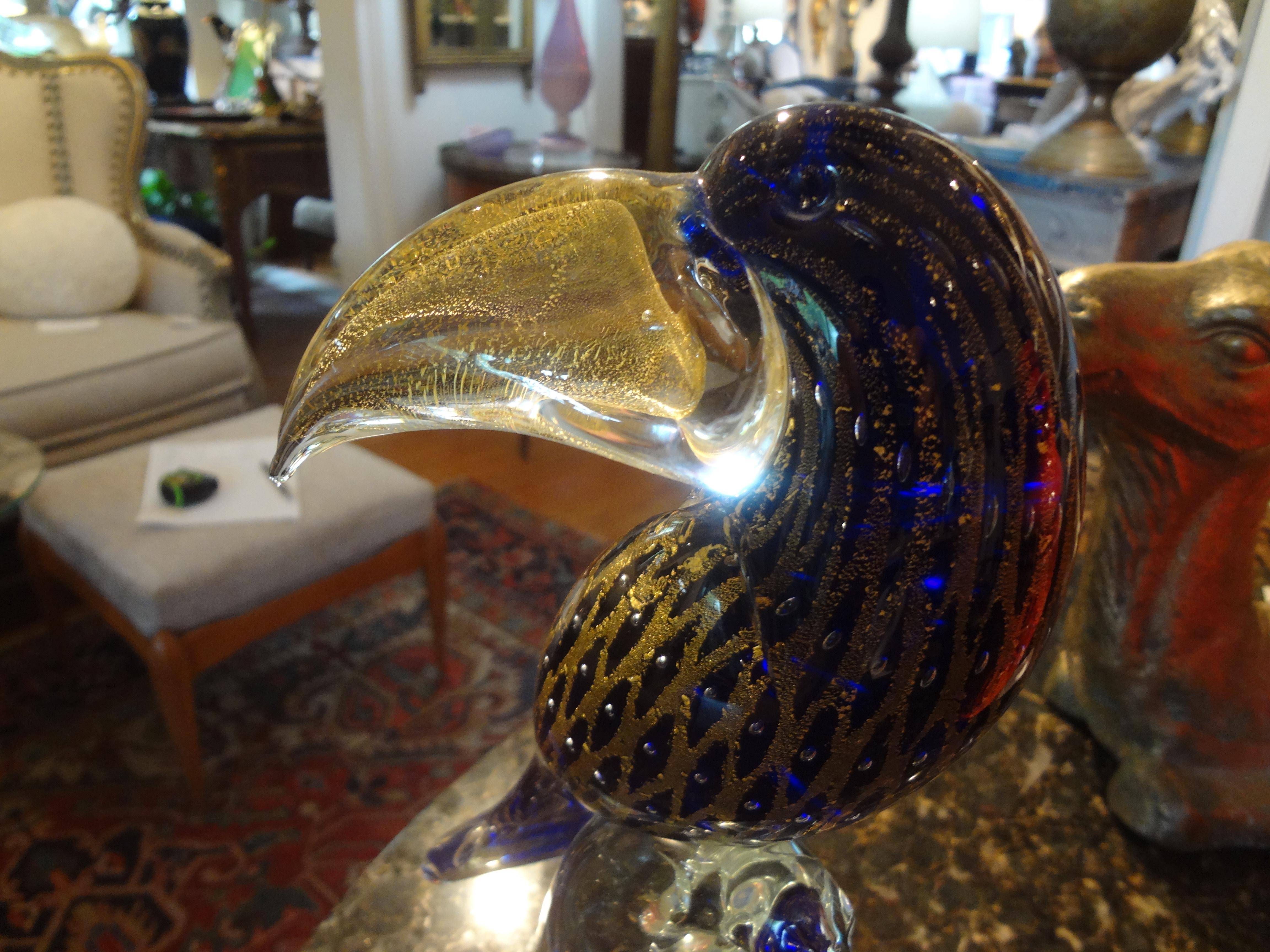 Figura di tucano in vetro di Murano vintage in vendita 1