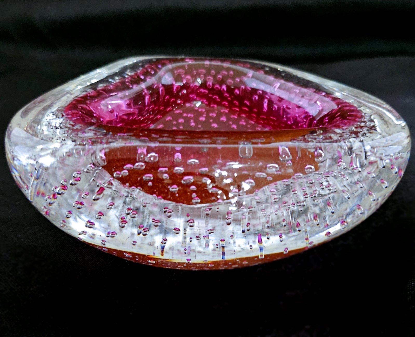 Other Murano Glass Geode Bowl with Bullicante, by Archimede Seguso, Raspberry/Clear For Sale