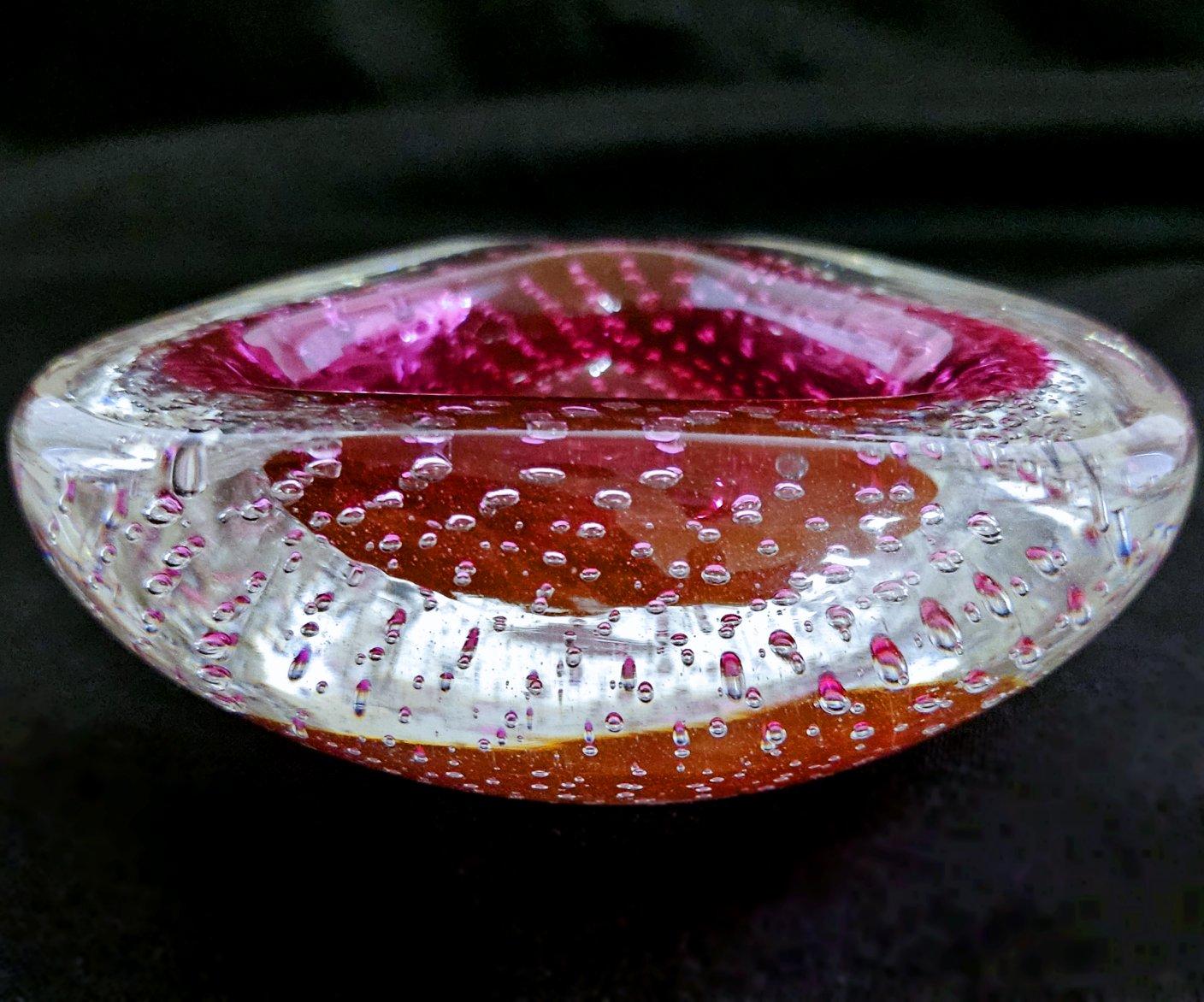 Murano Glass Geode Bowl with Bullicante, by Archimede Seguso, Raspberry/Clear For Sale 1