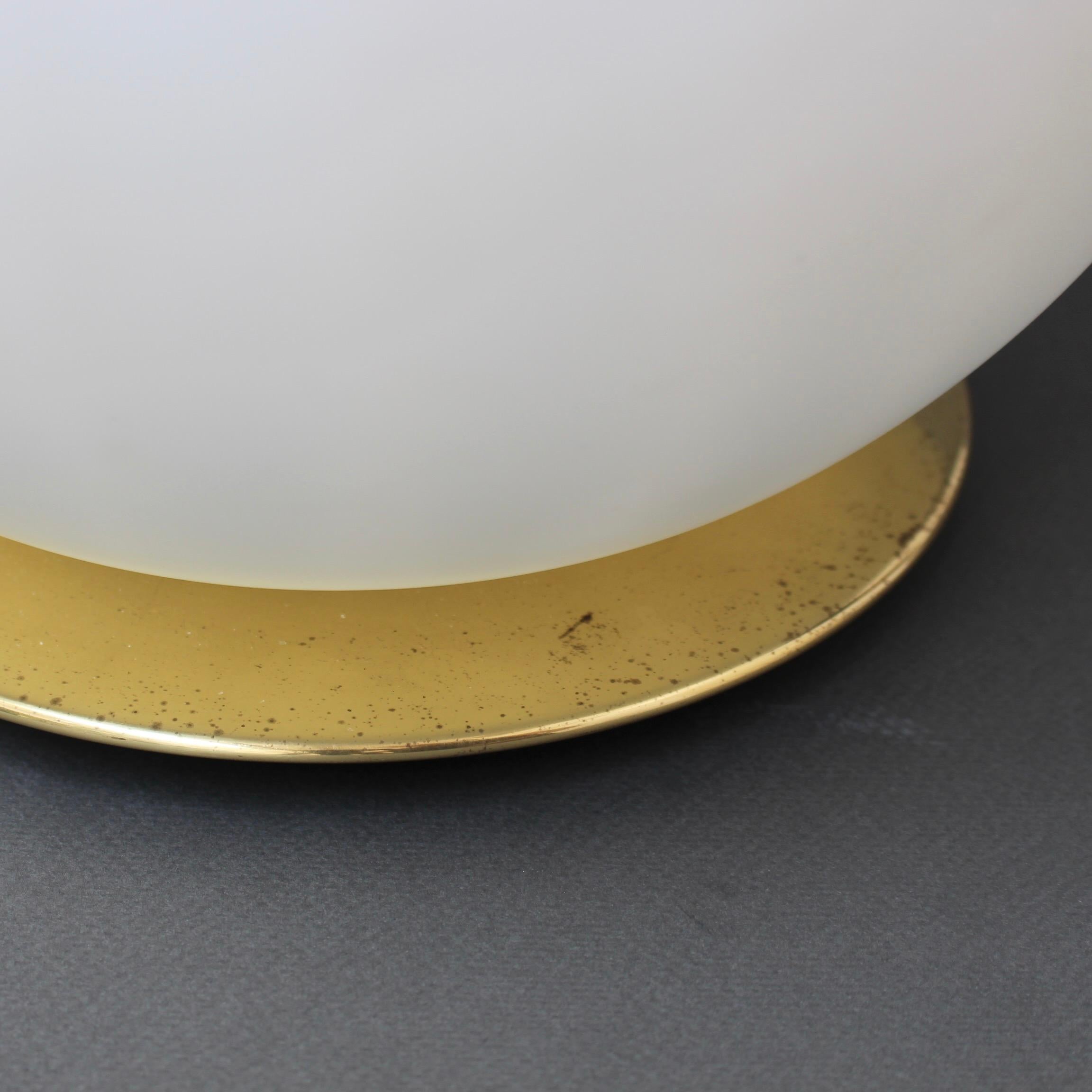 Mid-Century Modern Vintage Murano Glass Globe Table Lamp 'circa 1970s' For Sale