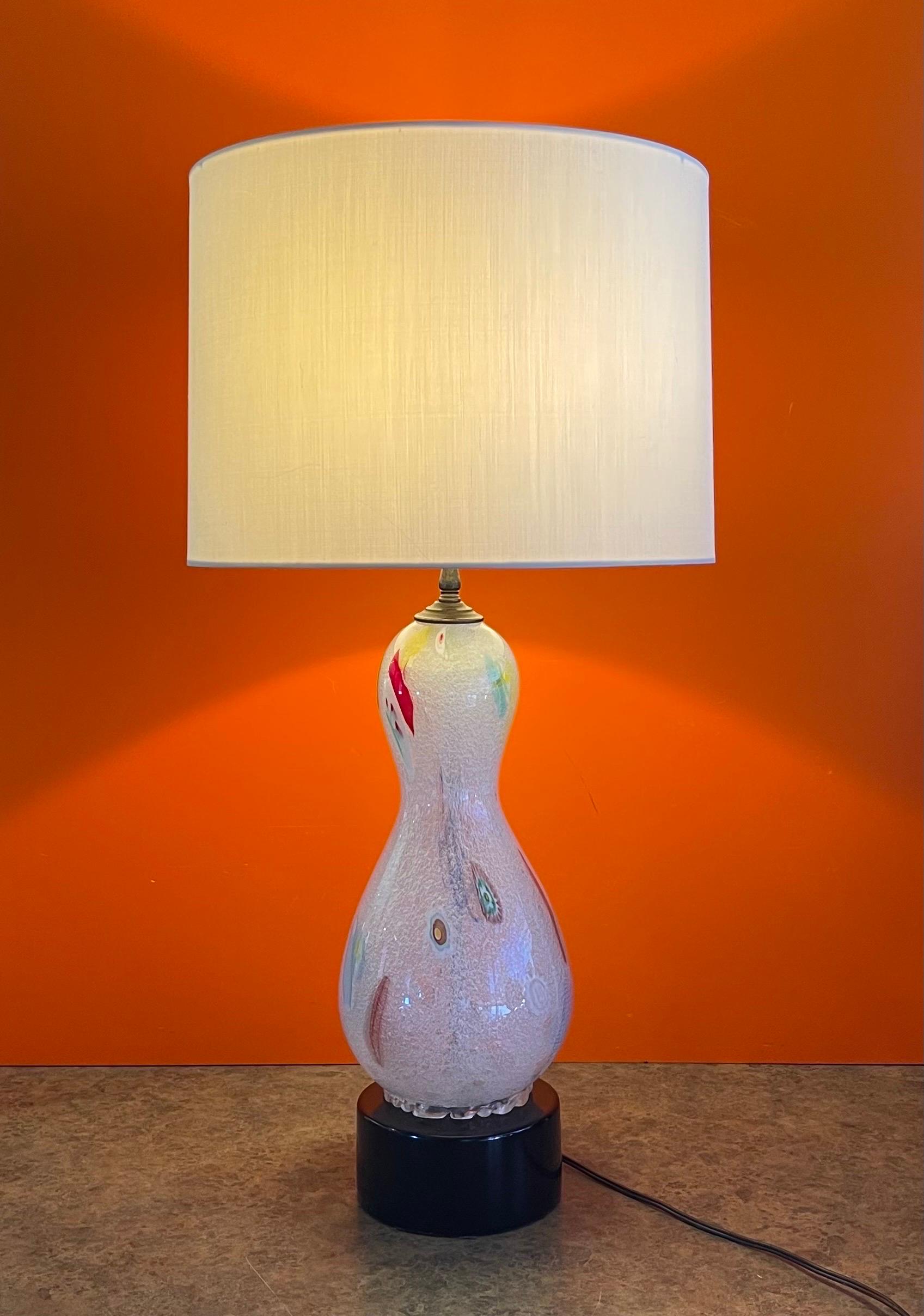 Lampe de table Millefiori en verre de Murano vintage  Bon état - En vente à San Diego, CA