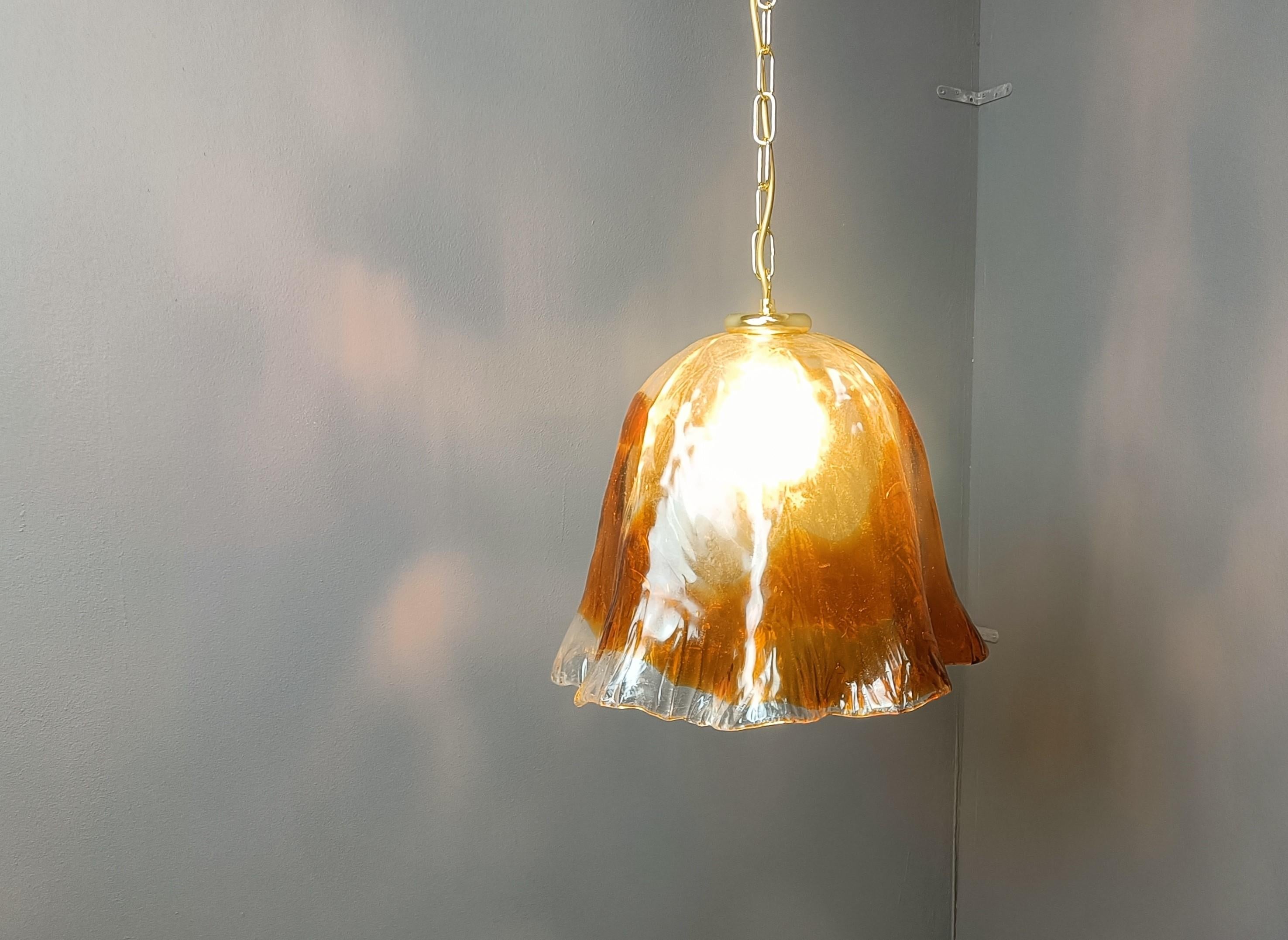 Metà XX secolo Lampada a sospensione in vetro di Murano vintage, per Mazzega Murano, anni '60 in vendita