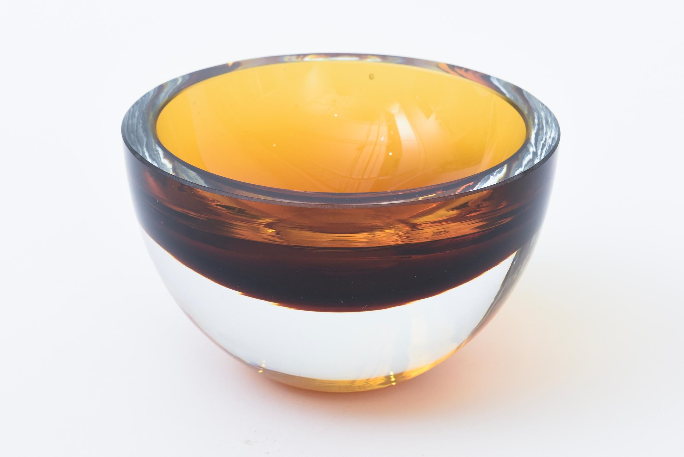 Vintage Murano Glass Sommerso Firmado Tazón Grueso Ámbar, Marrón, Transparente Moderno de mediados de siglo en venta