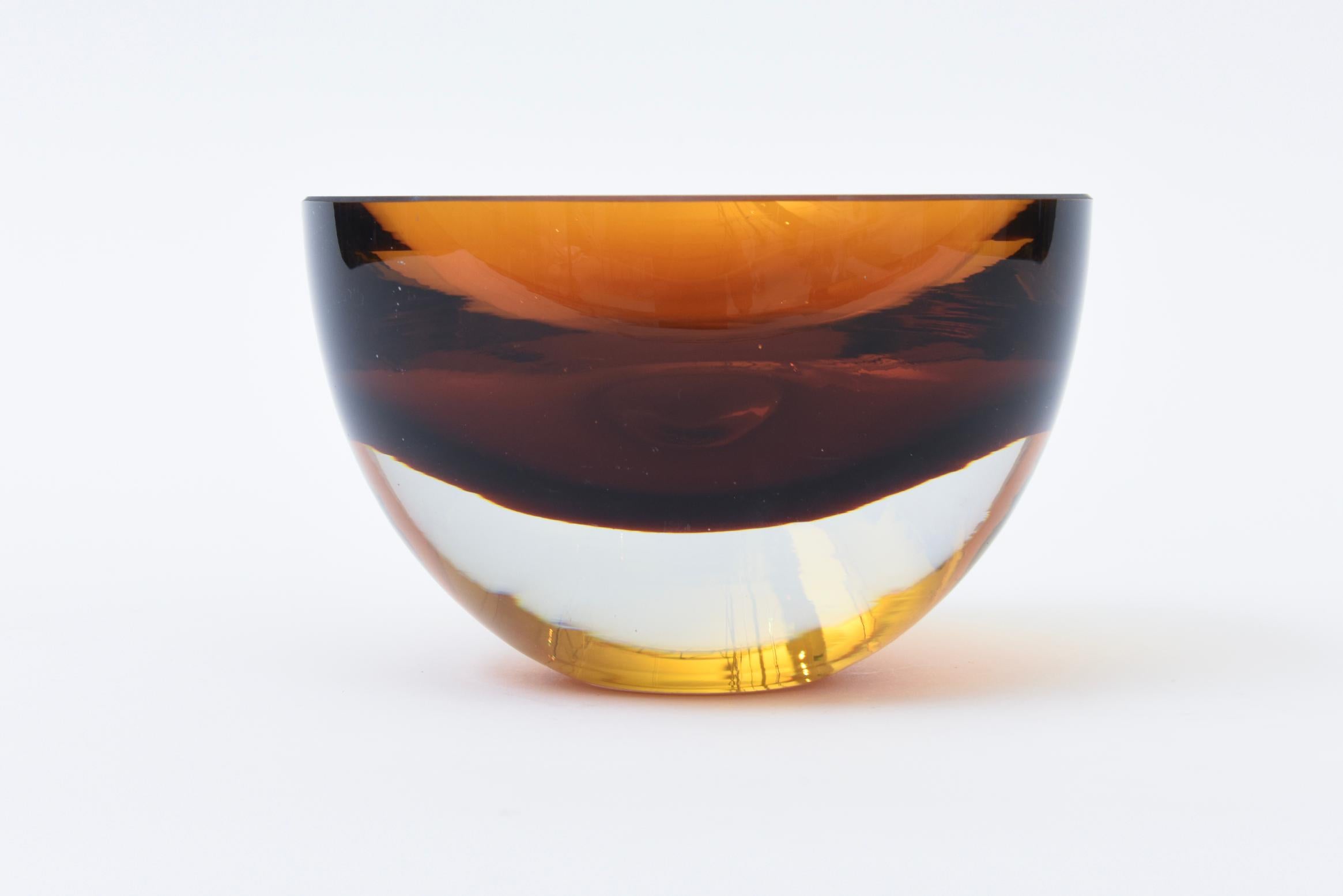 Vintage Murano Glass Sommerso Firmado Tazón Grueso Ámbar, Marrón, Transparente mediados del siglo XX en venta
