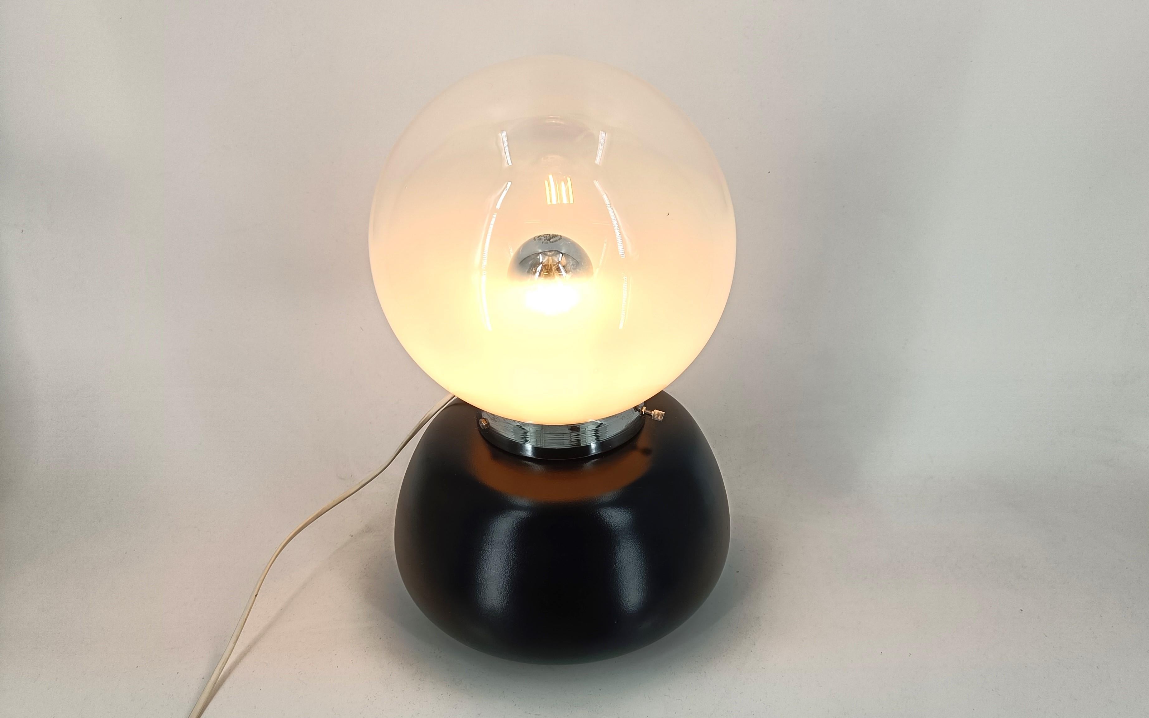 Lampe de table vintage en verre Murano par Mazzega Murano, 1960s Bon état - En vente à Leuven, Vlaams Gewest