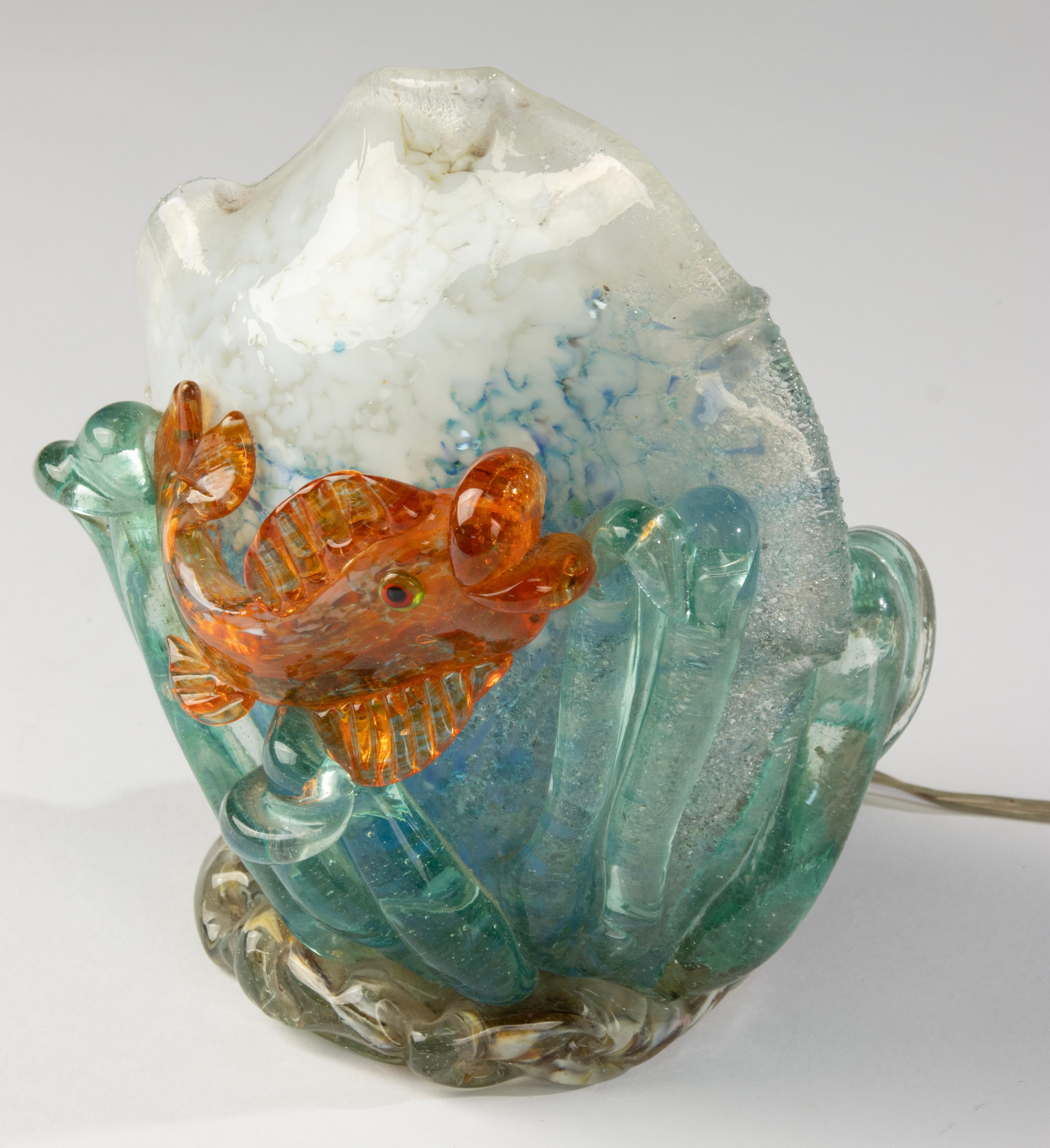 Milieu du XXe siècle Lampe de bureau vintage en verre de Murano - poisson doré - années 1960 en vente