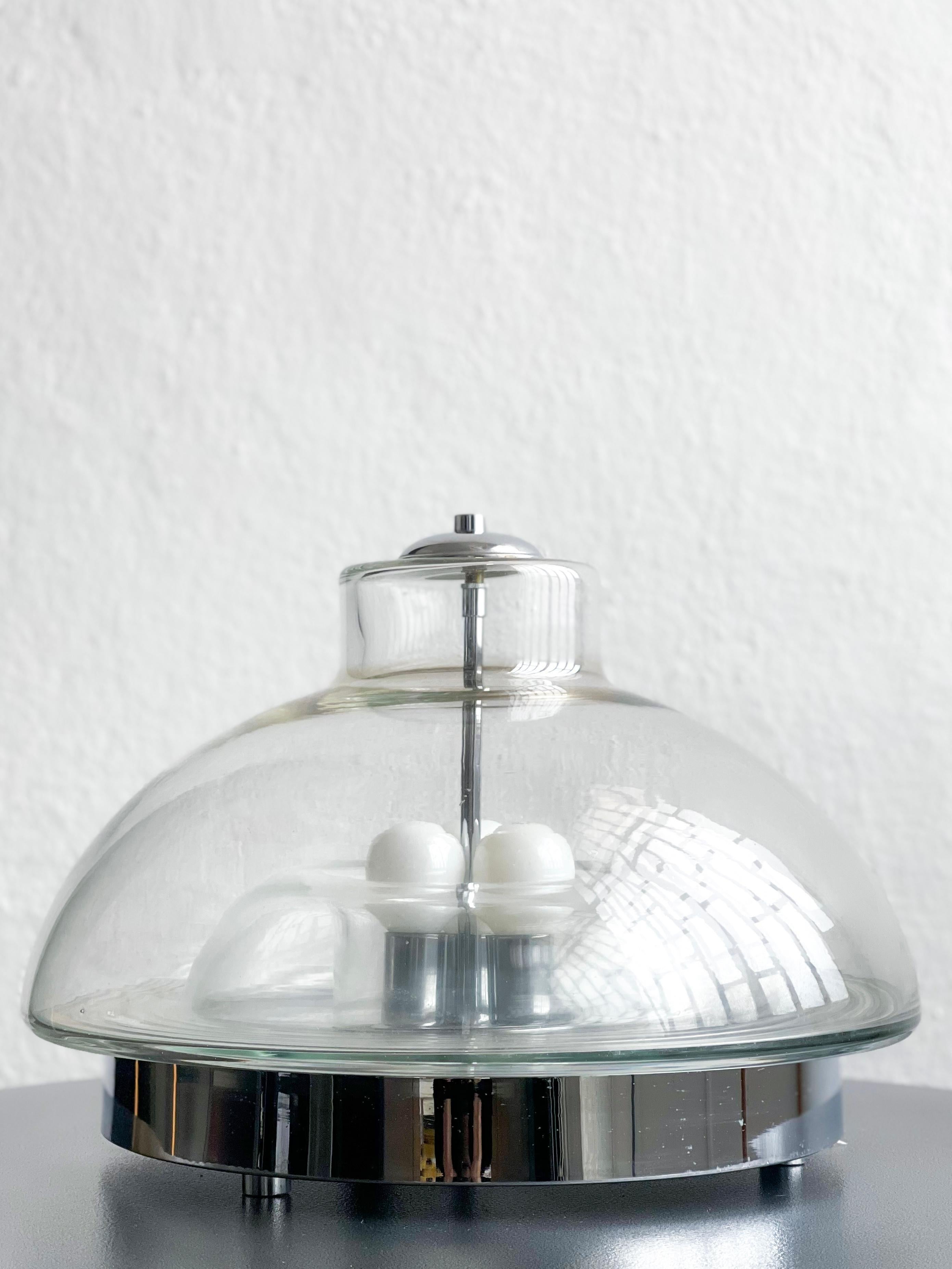 Decorative Living Room Lamp in Metal and Glass, Space Age, Italian Collectible In Good Condition For Sale In Milan, IT