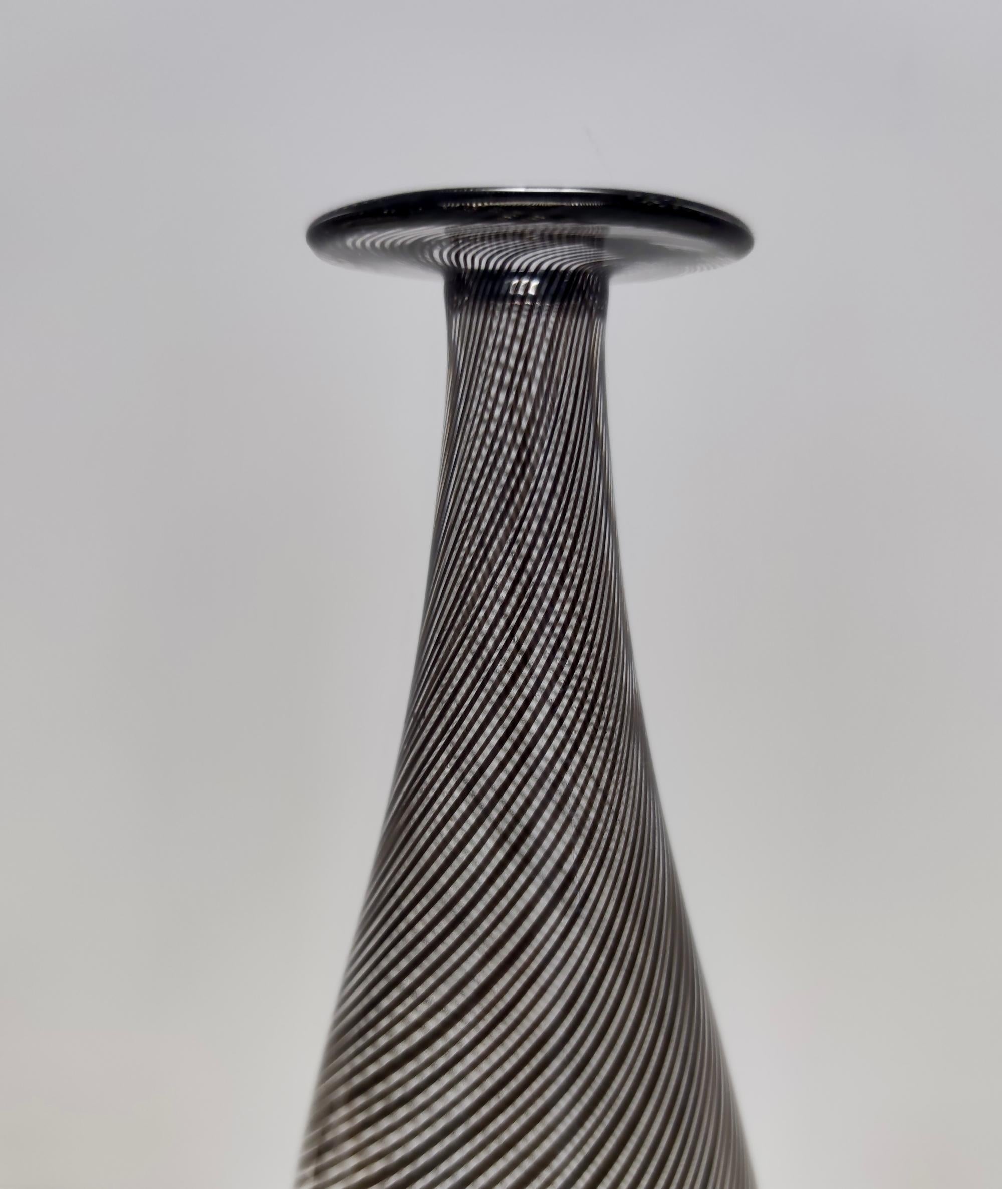italien Vase en verre de Murano vintage « Mezza Filigrana » de Dino Martens pour Aureliano Toso en vente