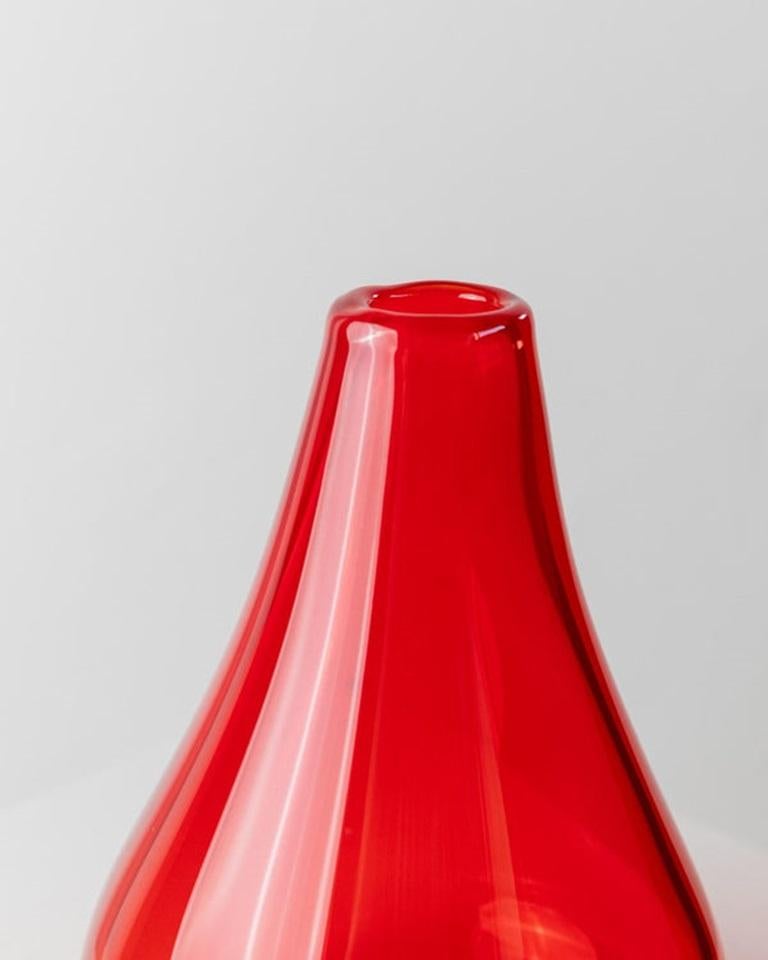 Vaso in vetro di Murano rosso - rosso vivo, cattura-sguardi Italia anni '70 In condizioni buone in vendita a Montecalvoli, IT