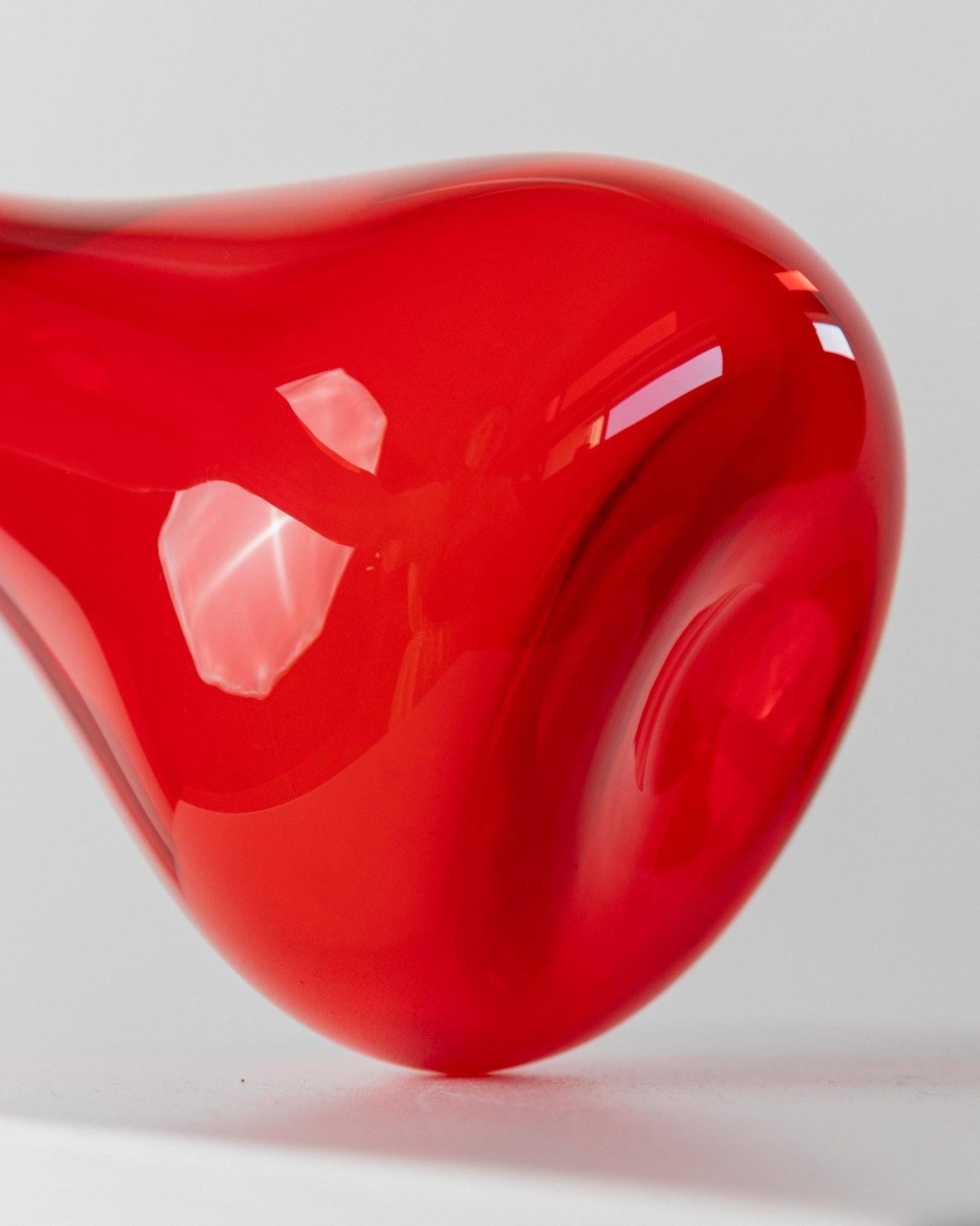 Vaso in vetro di Murano rosso - rosso vivo, cattura-sguardi Italia anni '70 in vendita 3