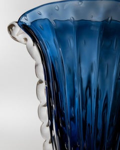 Vaso vintage in vetro di Murano blu reale con dettagli dorati, firmato Barovier, anni '60