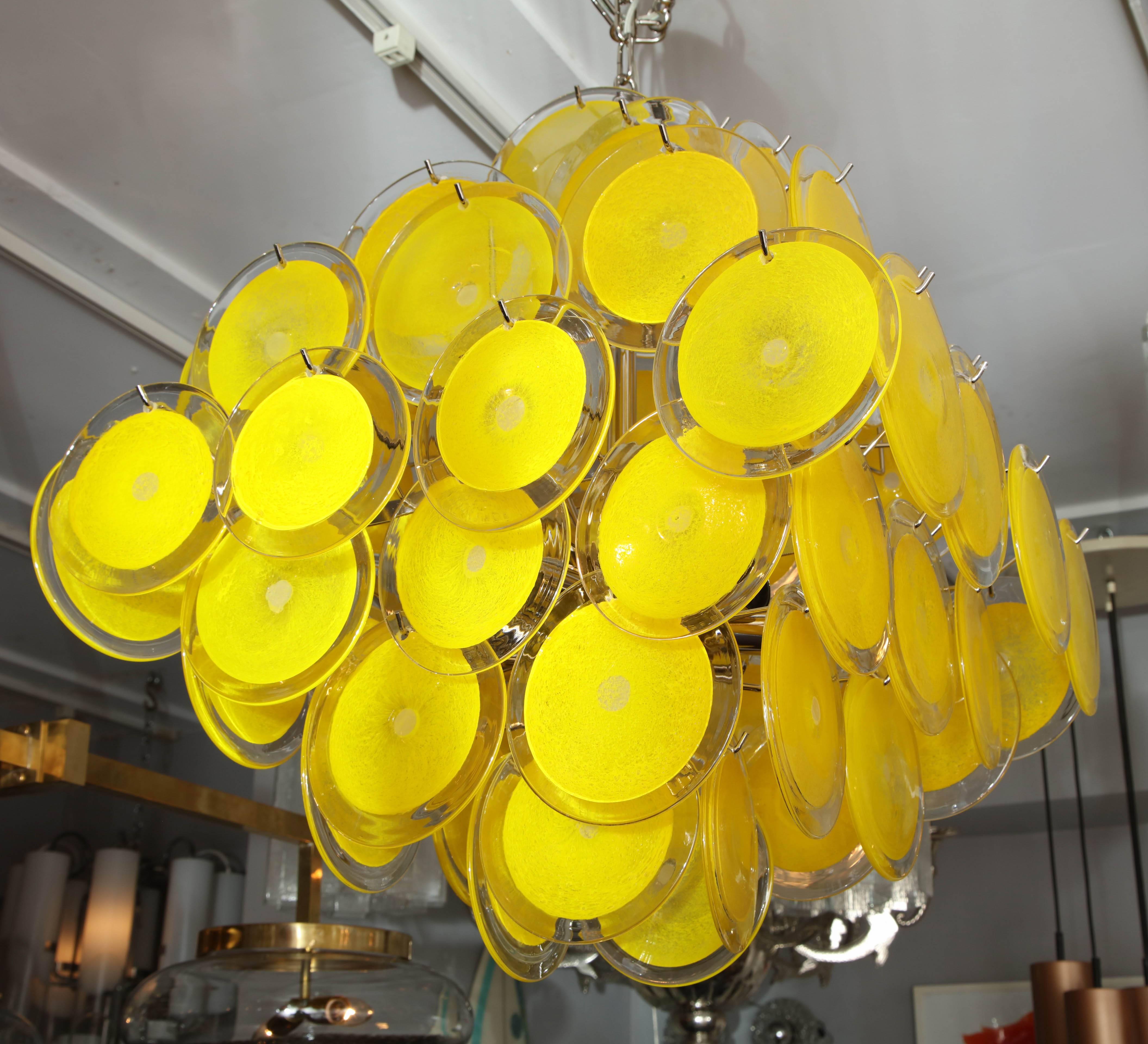 italien Chandelier à disque jaune en verre de Murano Vintage en vente