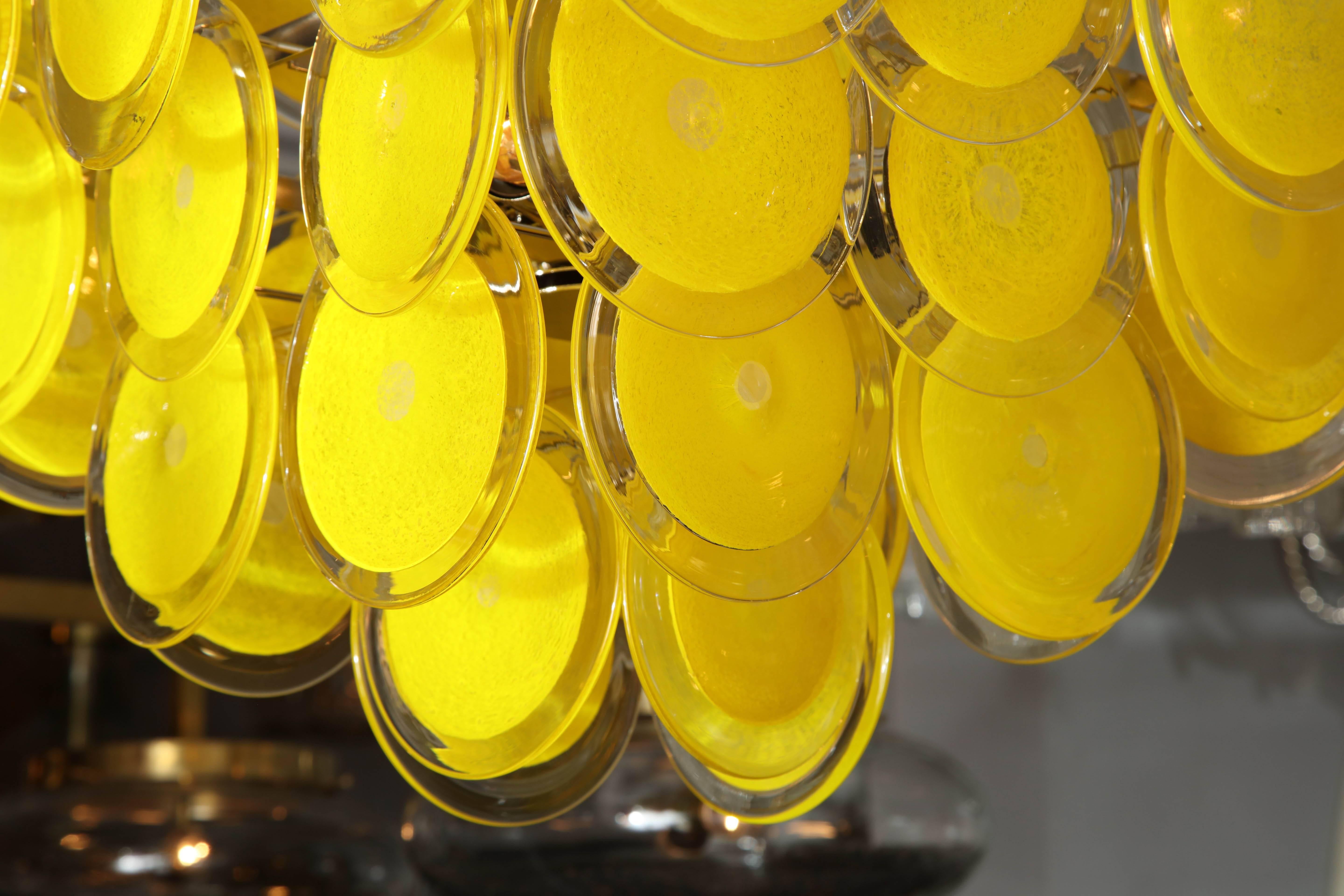 Chandelier à disque jaune en verre de Murano Vintage Excellent état - En vente à New York, NY