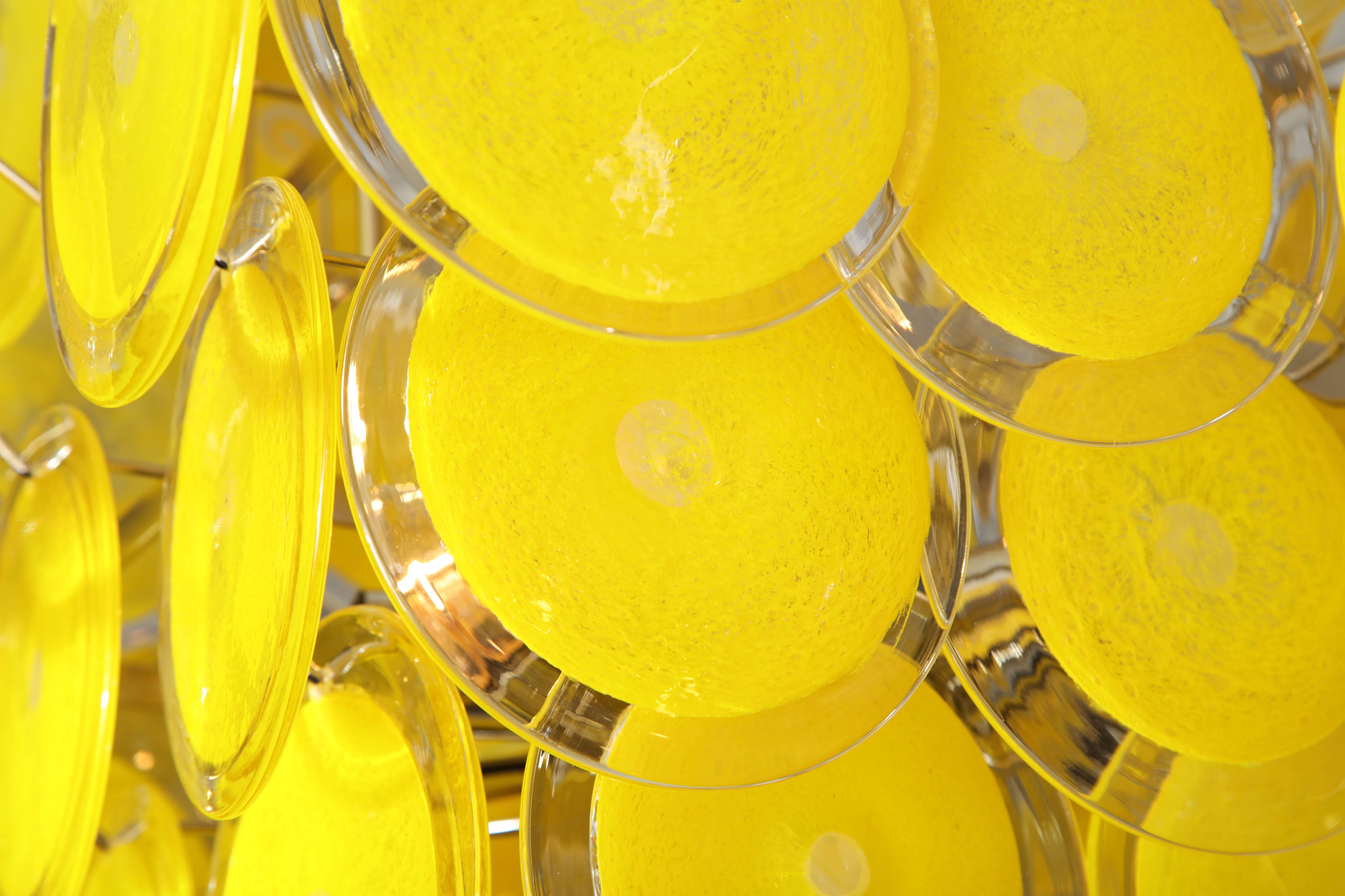 XXIe siècle et contemporain Chandelier à disque jaune en verre de Murano Vintage en vente