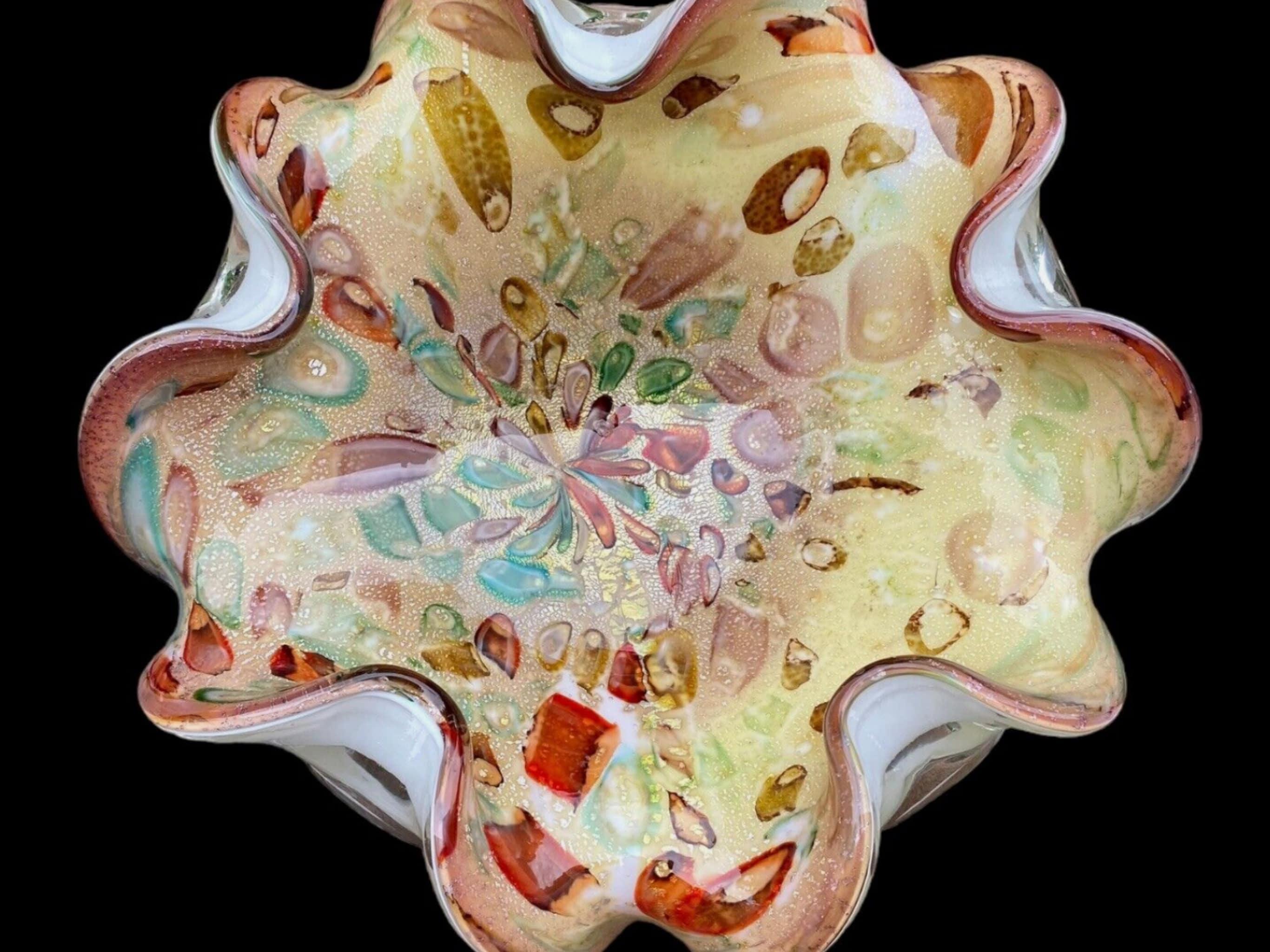 Vintage Murano Gold Aventurine Tutti Frutti Handkerchief Bowl Ashtray Circa 1960 In Excellent Condition In New York, NY