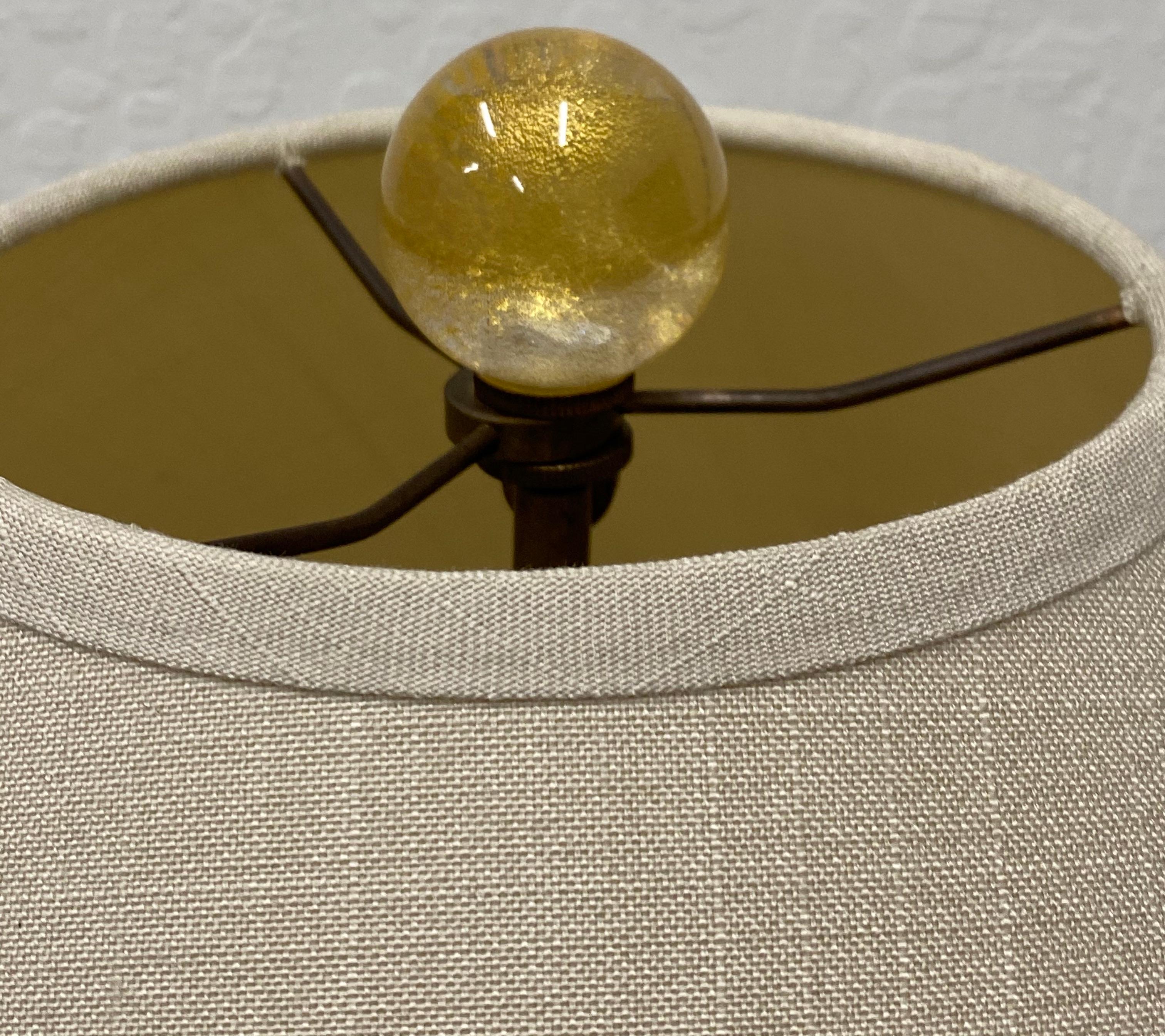Lampe de table vintage en verre soufflé à la main Murano Gold Fleck, circa 1930 en vente 2