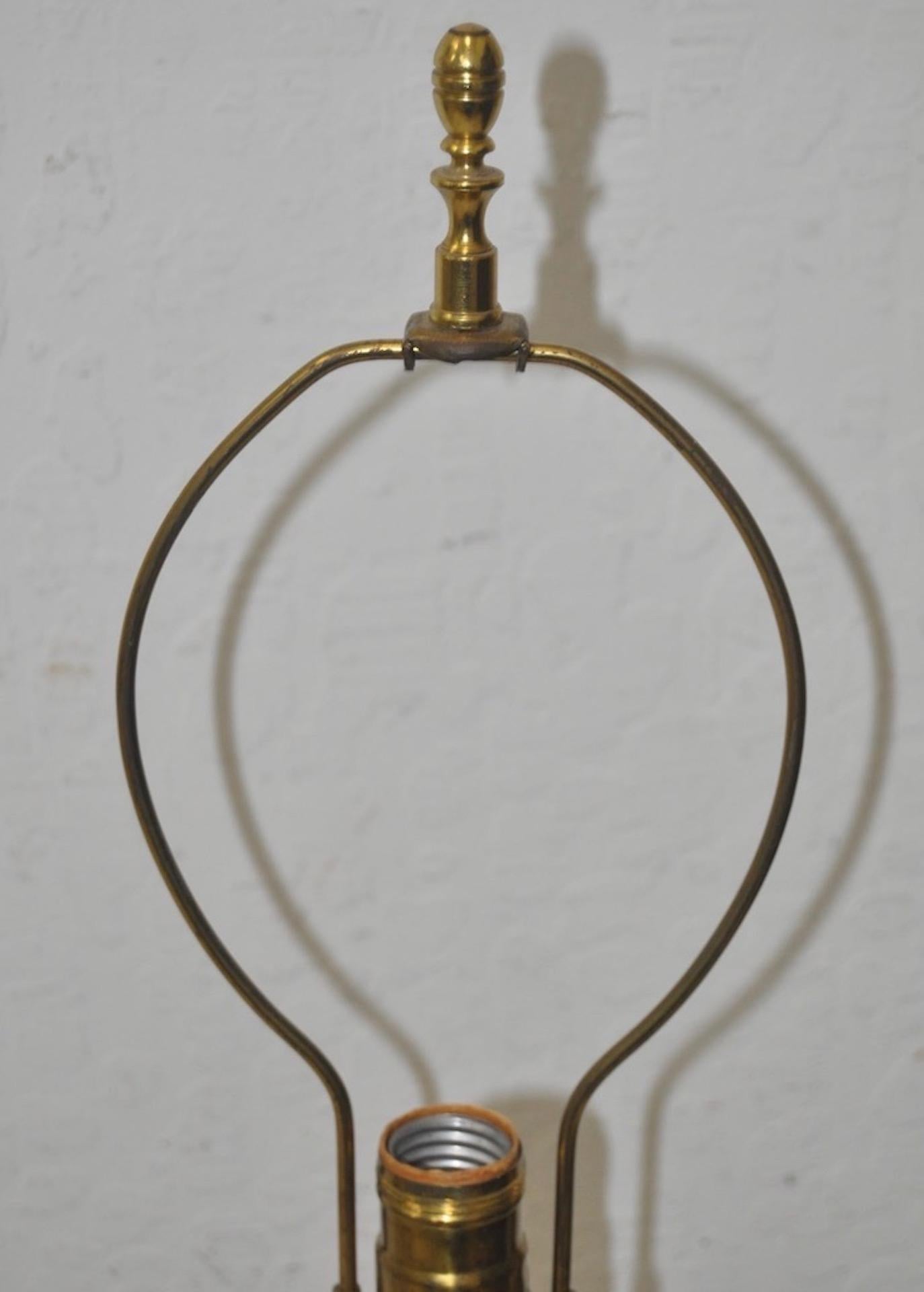 Fait main Lampe de table Vintage Murano Gold Fleck Attribuée à Barovier, circa 1940s en vente