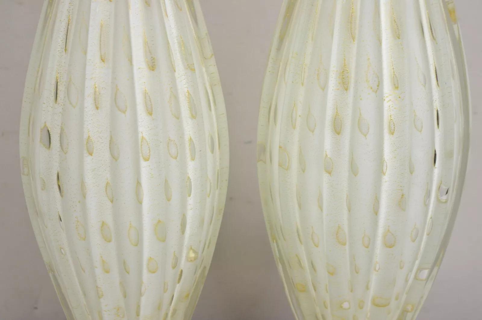 Inconnu Paire de lampes de table vintage en verre Camer Glass, Murano, Italie, mouchetures d'or et blanc sinueux en vente