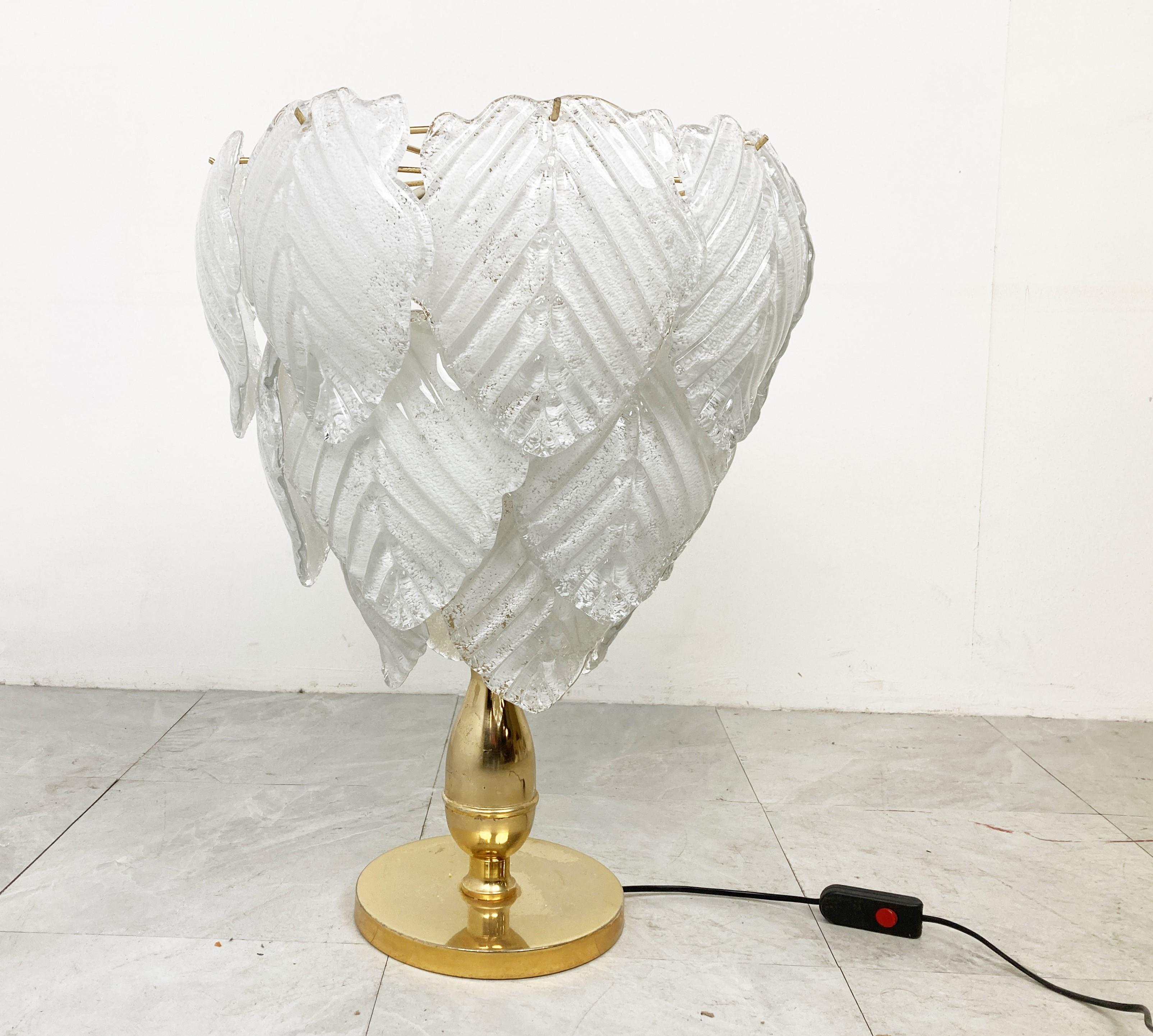 italien Lampe de table vintage à feuilles de Murano, 1970 en vente