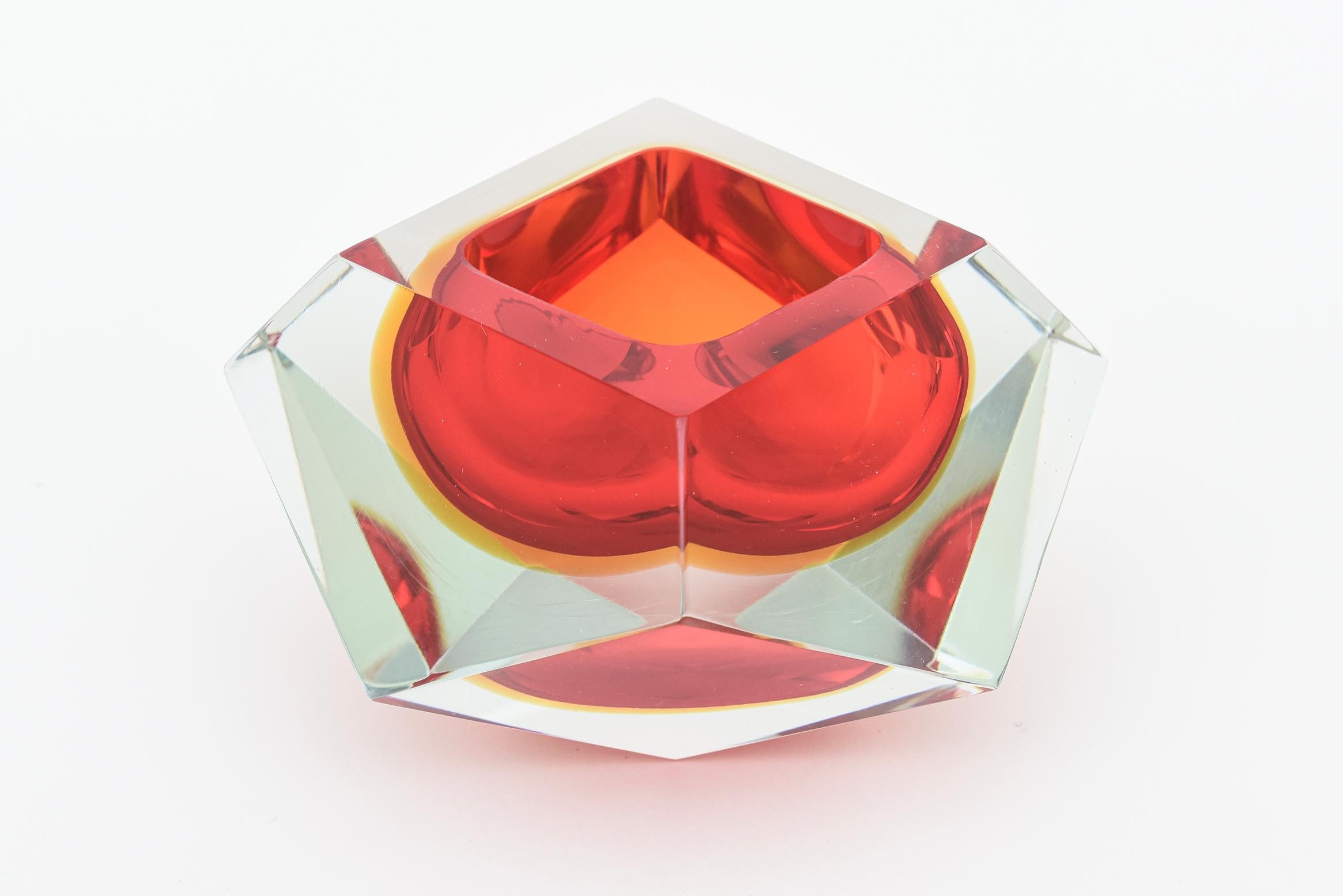 Italian Vintage Murano Mandruzzato Glass Faceted Sommerso Bowl Red, Yellow, Clear For Sale