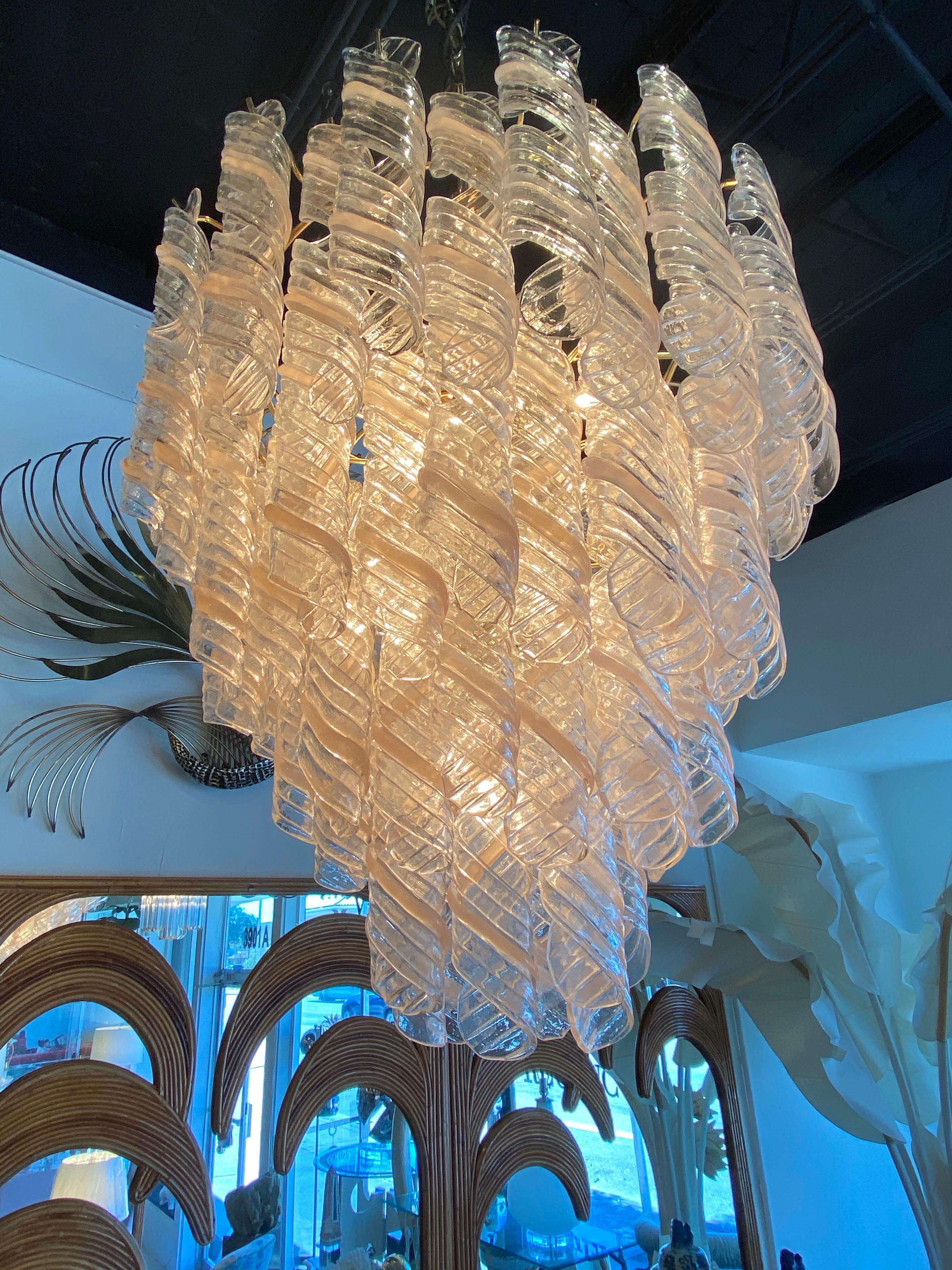 Vintage Murano Mazzega Torciglione Glass Pink Spiral 4-Tier Chandelier 13 Lights 7