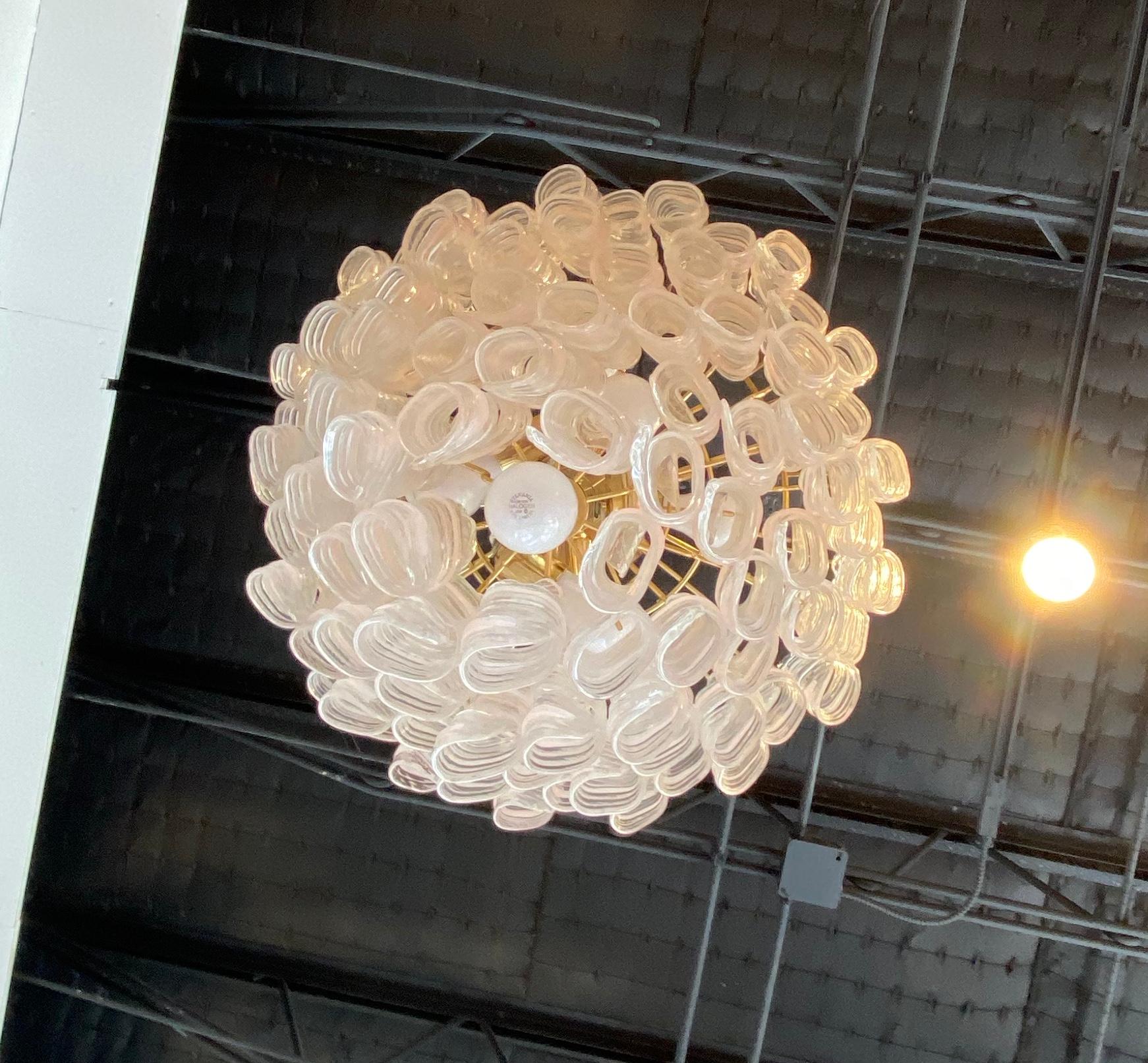 American Vintage Murano Mazzega Torciglione Glass Pink Spiral 4-Tier Chandelier 13 Lights