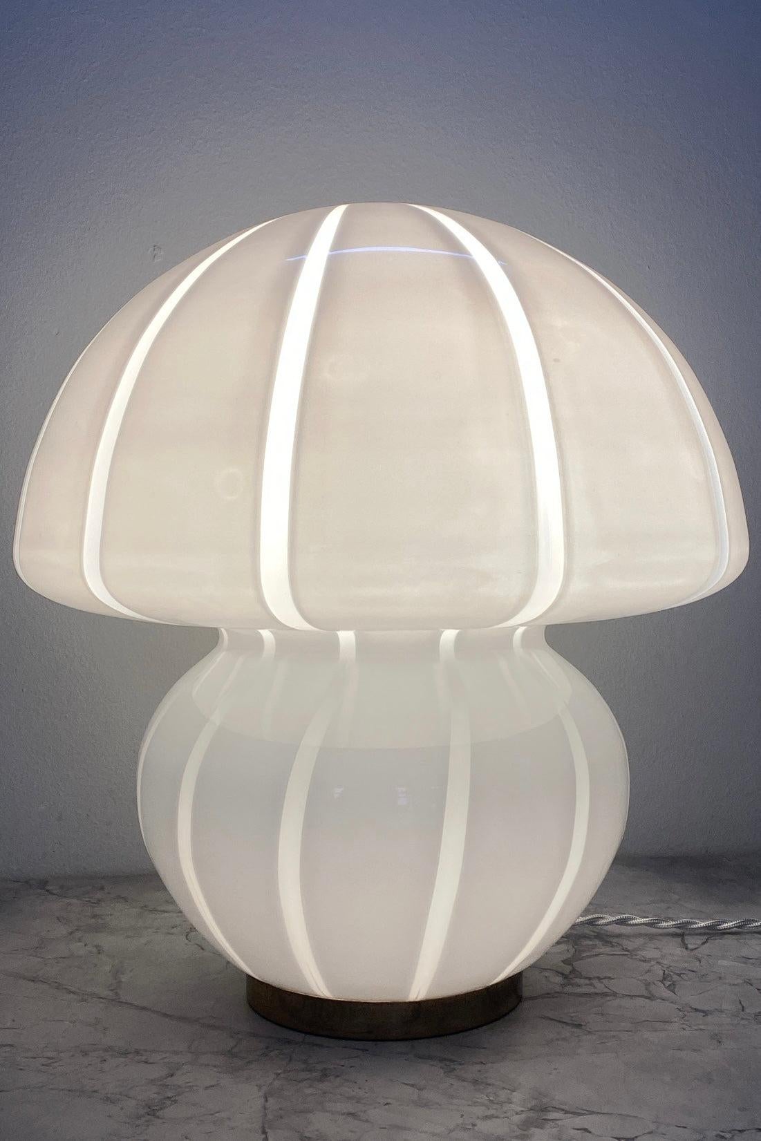 Mid-Century Modern Vintage Murano Mushroom Lamp White Swirl Mouth Blown Glass, Italy 1970s