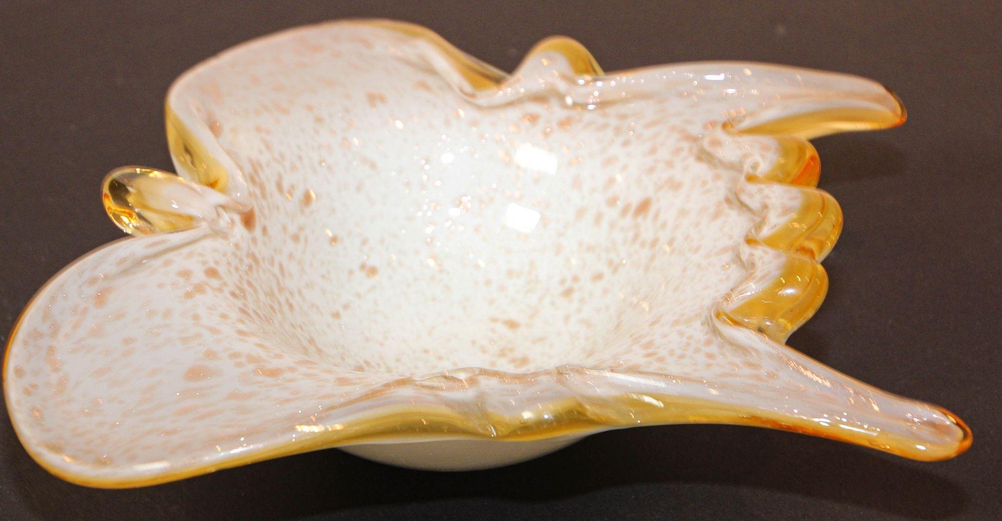 Vintage Murano Opal & Gold Aventurine Art Glass Bowl Ashtray Fratelli Toso I For Sale 6