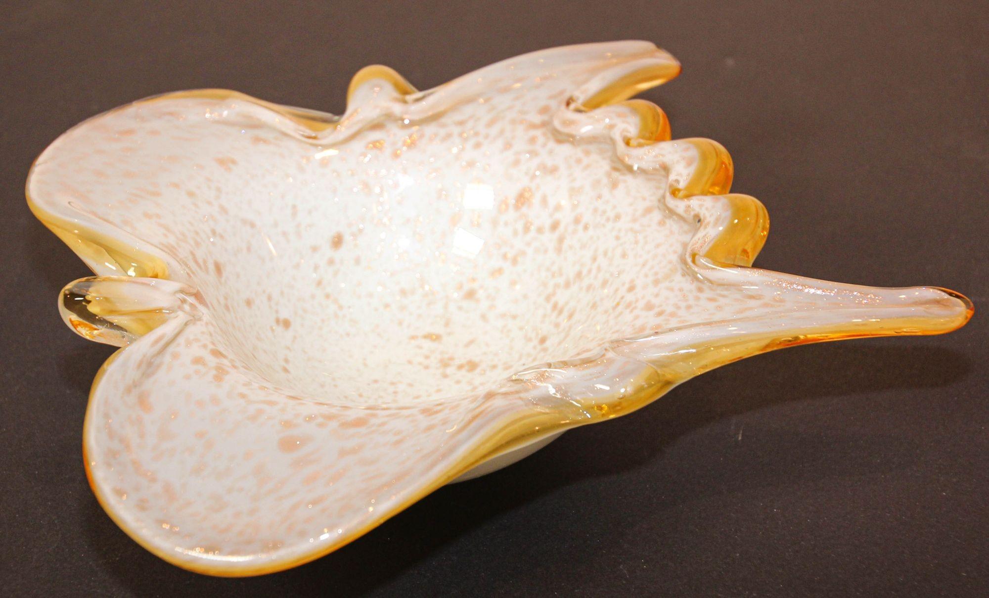 Vintage Murano Opal & Gold Aventurine Art Glass Bowl Ashtray Fratelli Toso I For Sale 7