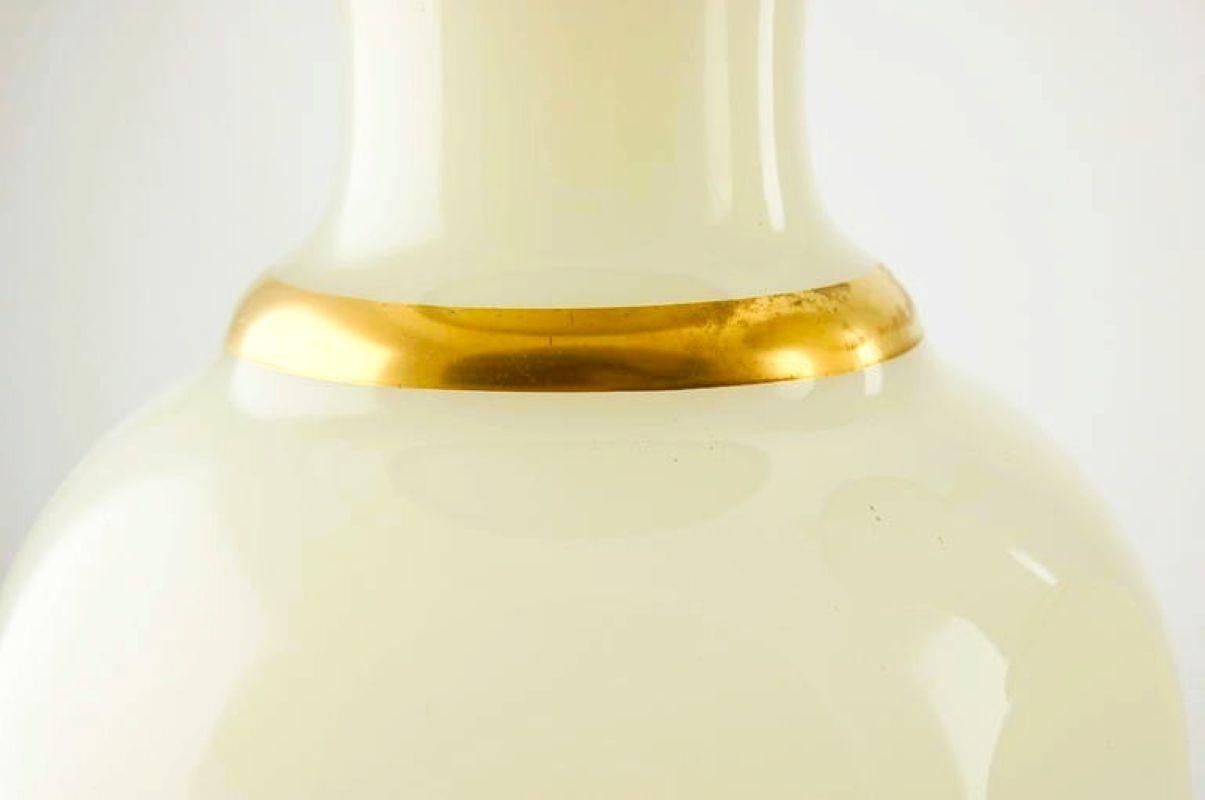 Vetro soffiato Lampade da tavolo in vetro opalino di Murano vintage oro bianco in vendita