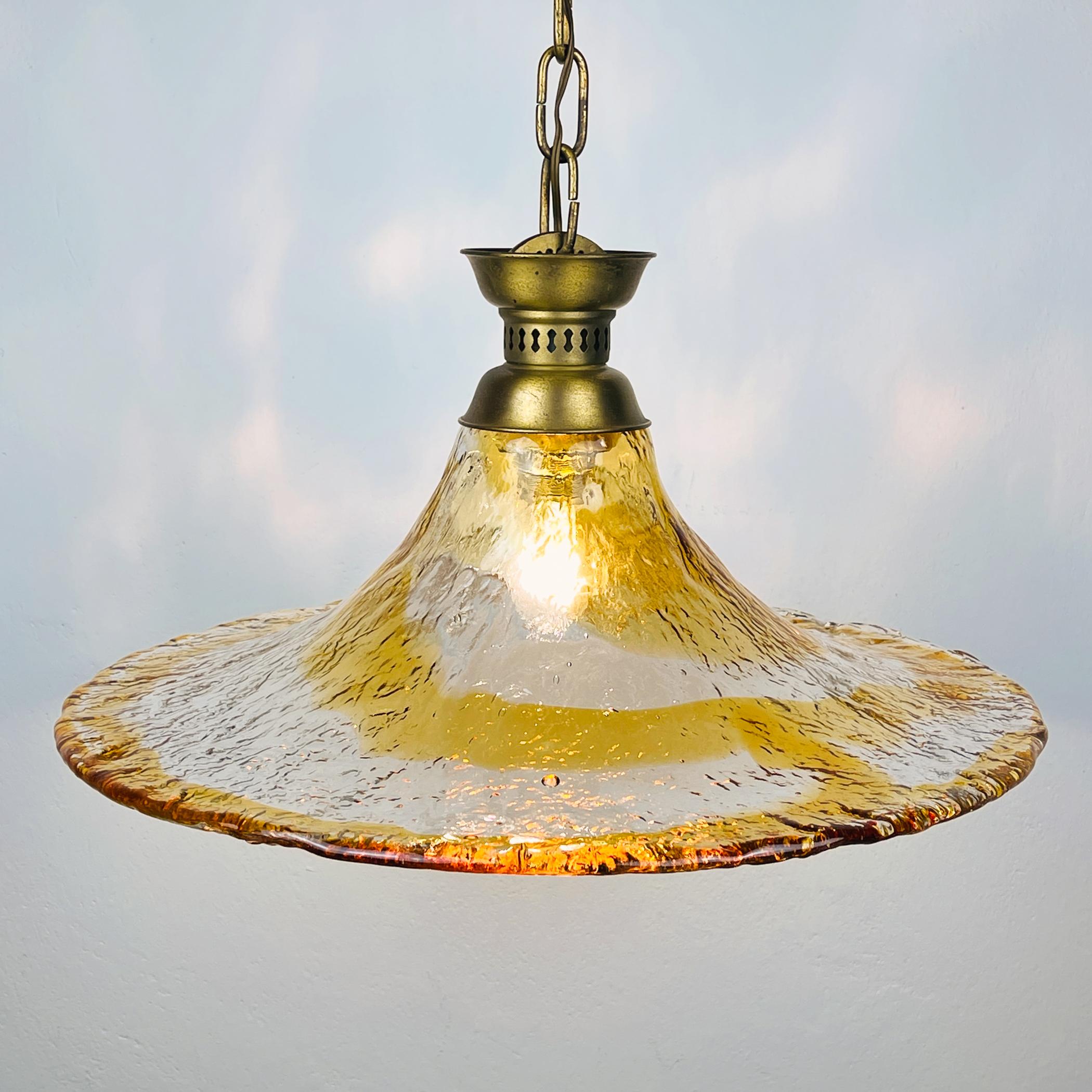 Lampada a sospensione vintage di Murano di AV Murano, Italia, anni '50 In condizioni buone in vendita a Miklavž Pri Taboru, SI