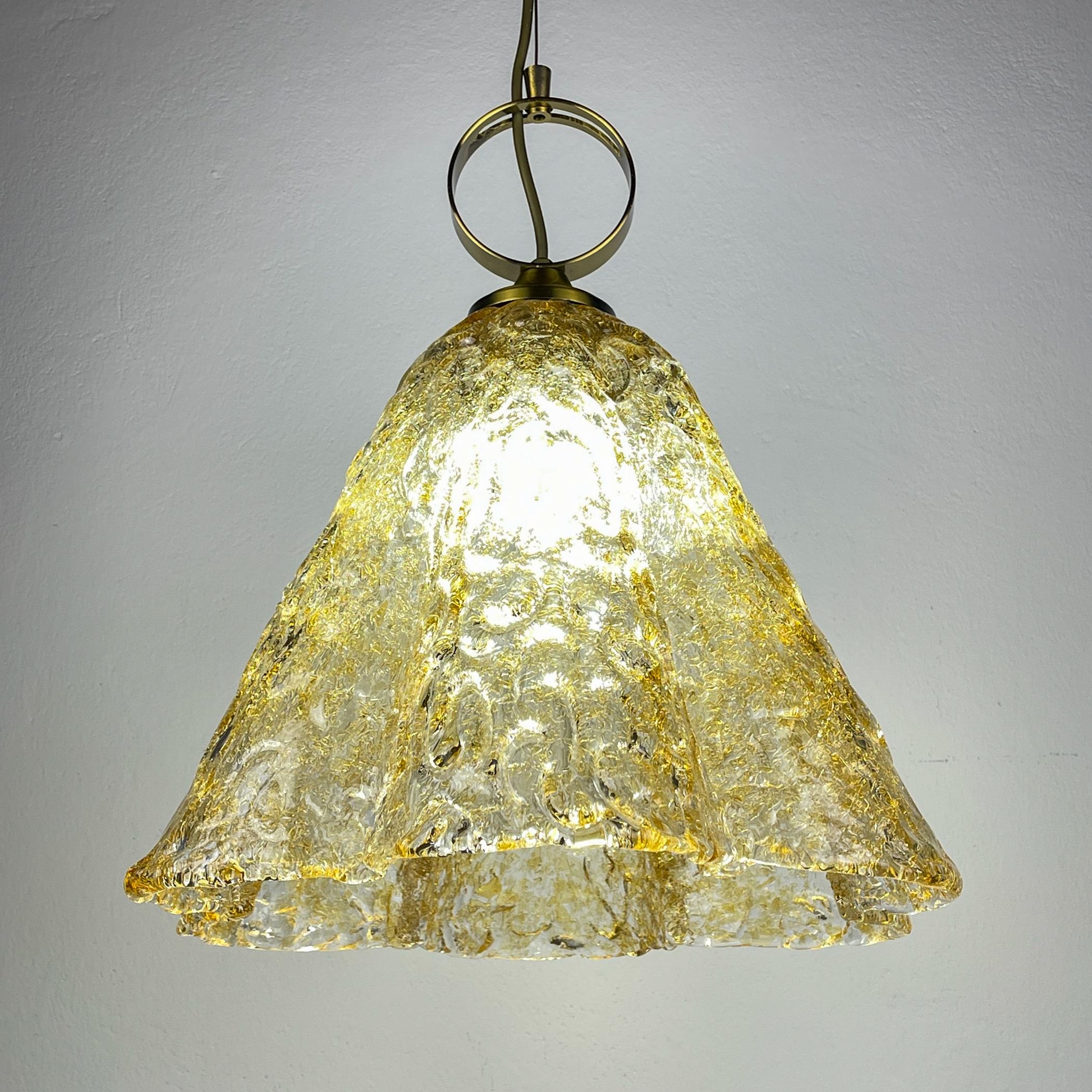 Lámpara colgante vintage de Murano de AV Mazzega, Italia Años 70 Italiano en venta