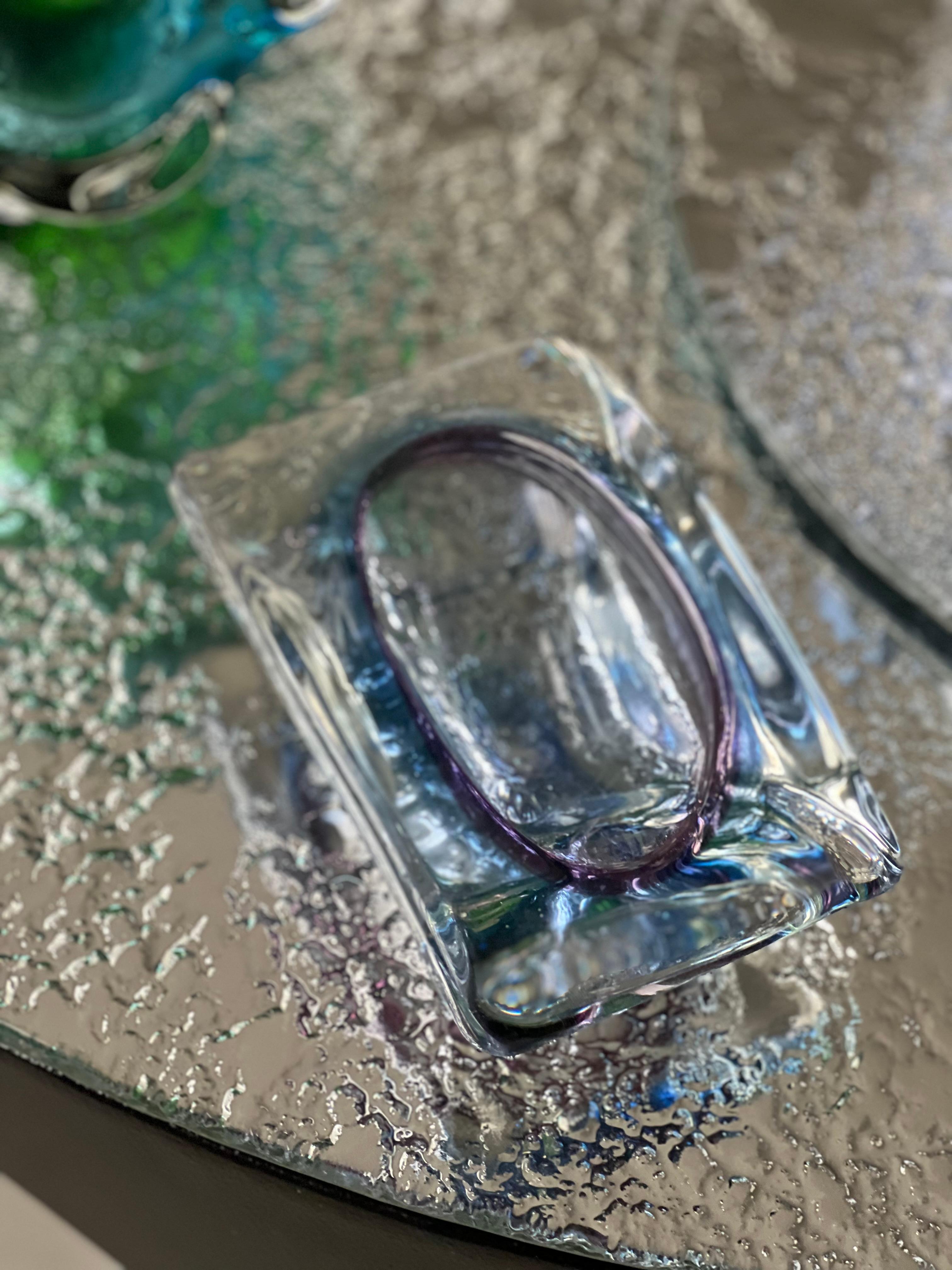 Vaso tascabile di Murano d'epoca in viola e blu, raro vaso decorativo degli anni '60 in vendita 10