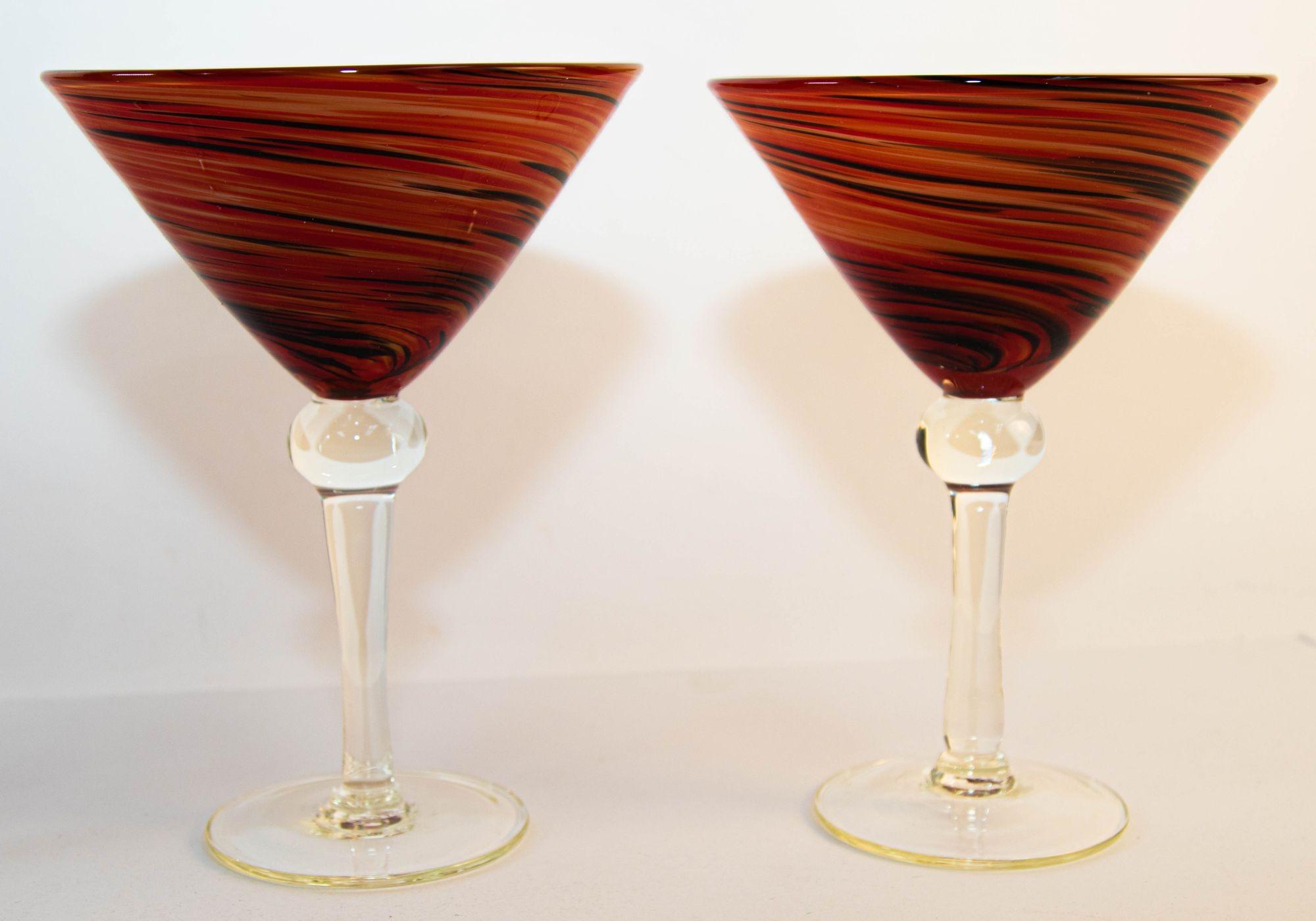 red swirl glasses