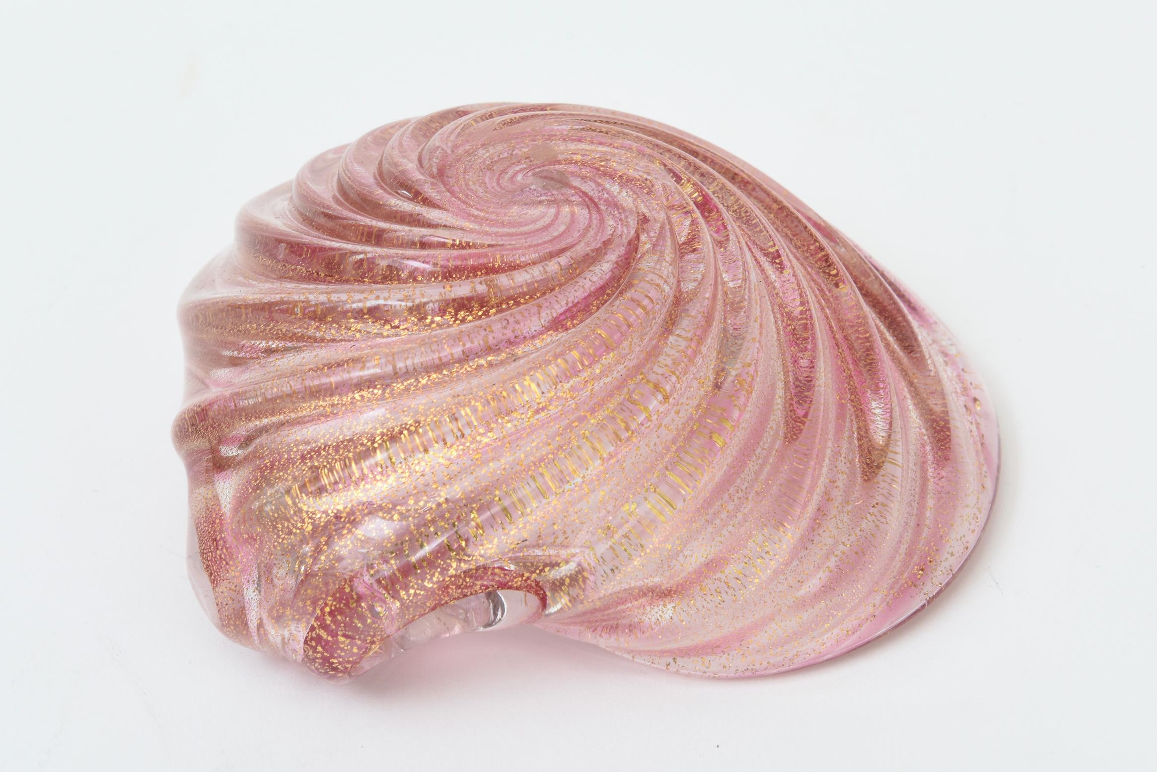 Vintage Murano Seguso Small Pink and Gold Aventurine Swirled Snail Glass Bowl For Sale 3