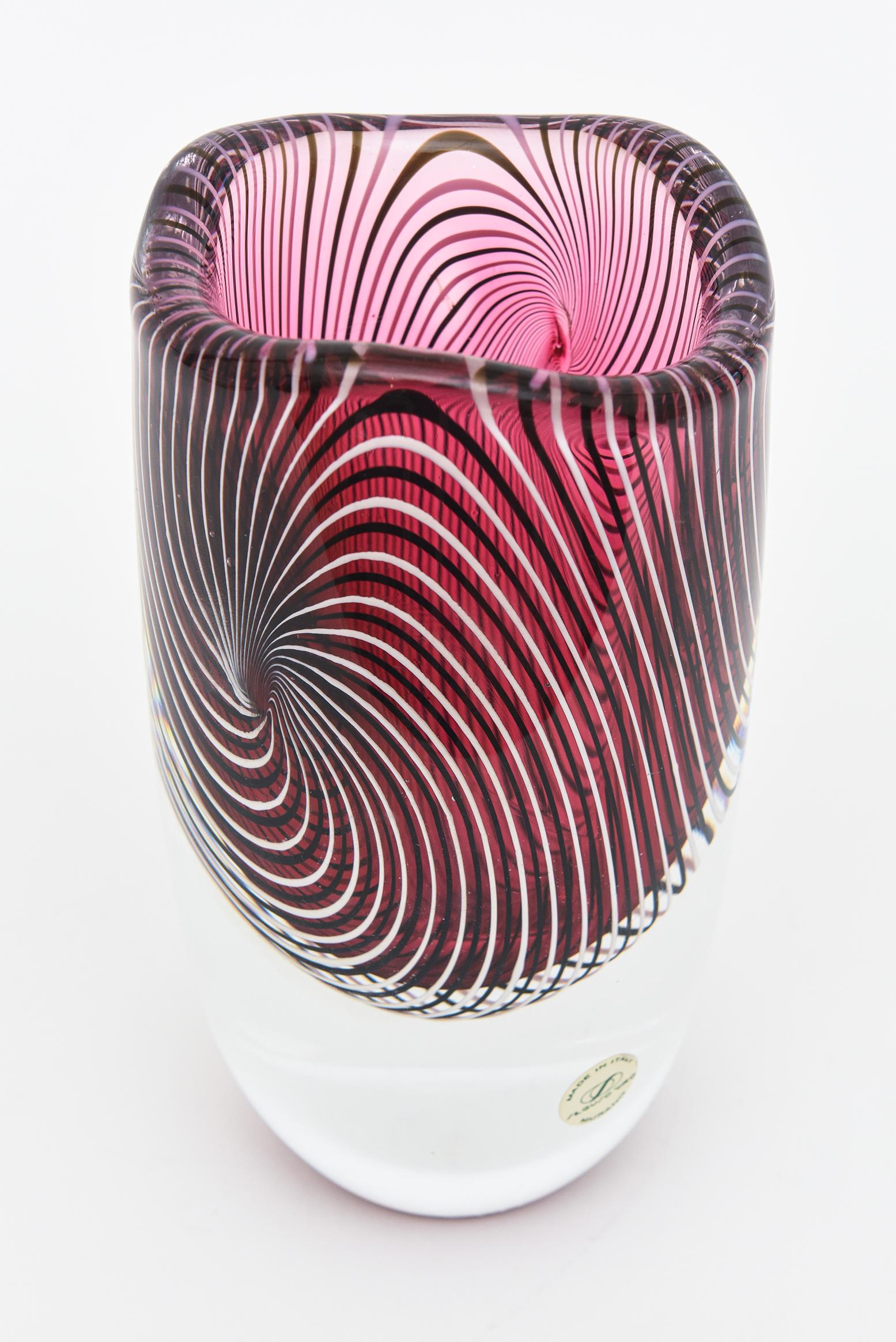 Vintage Murano Seguso Spiral Optic Striped Deep Pink And White Vase or Vessel For Sale 2