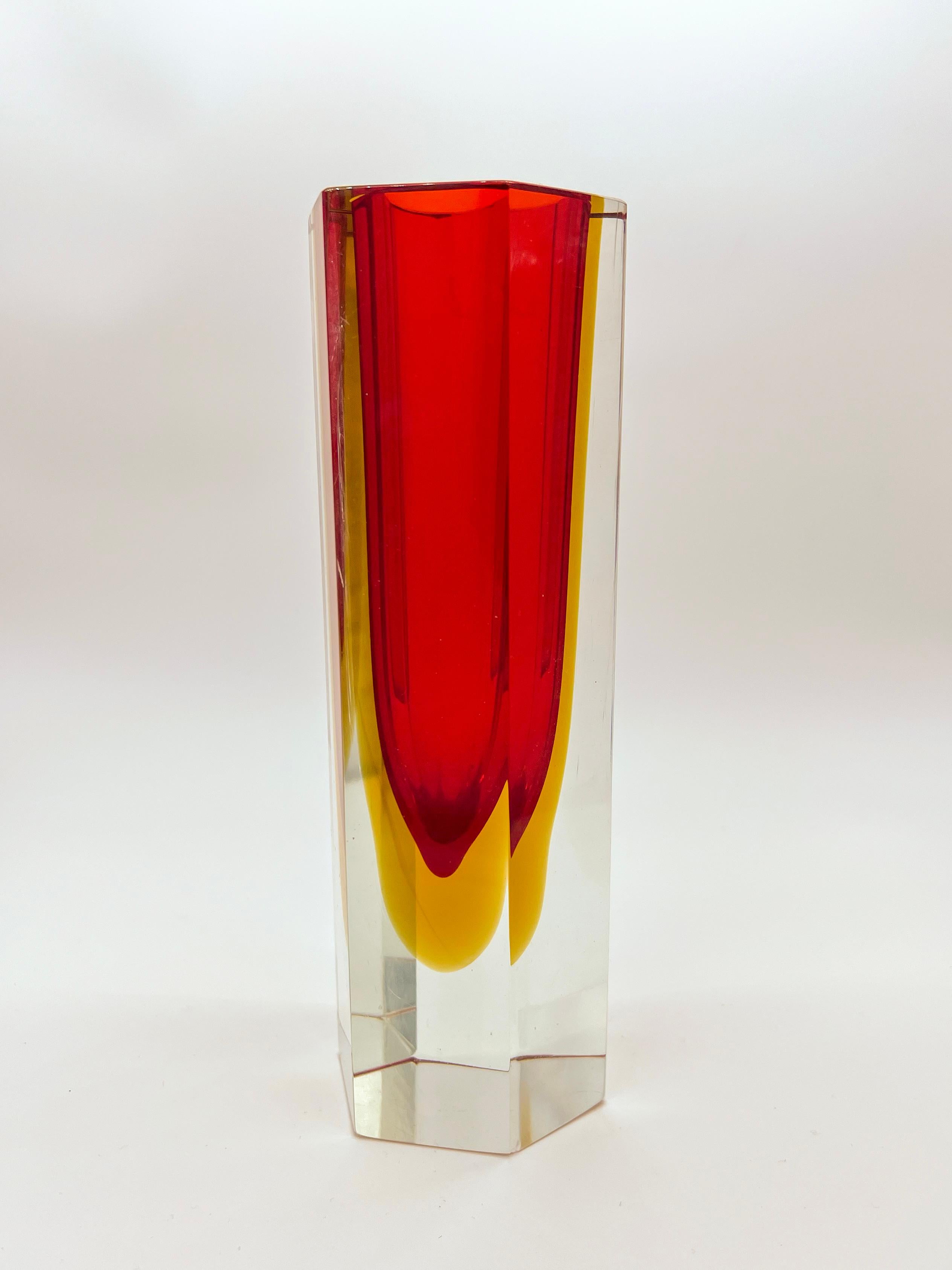 Mid-Century Modern Vintage Murano Sommerso Collectible Sculpture Vase in Red and Clear Glass For Sale