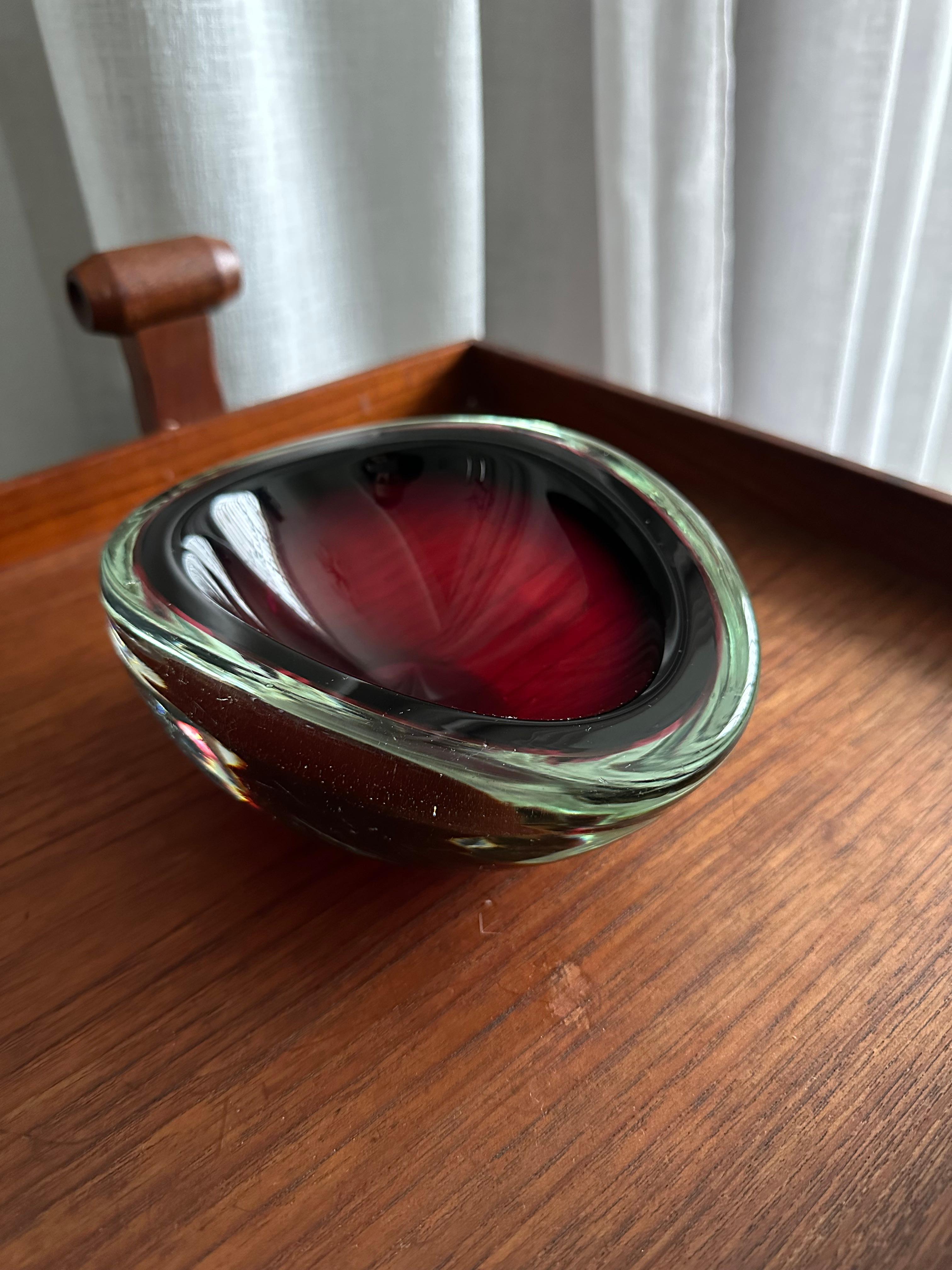 Vintage By Murano  „Sommerso“ Glas, Couchtisch-Akzent, Bücherregal, zu Hause bleiben im Angebot 4
