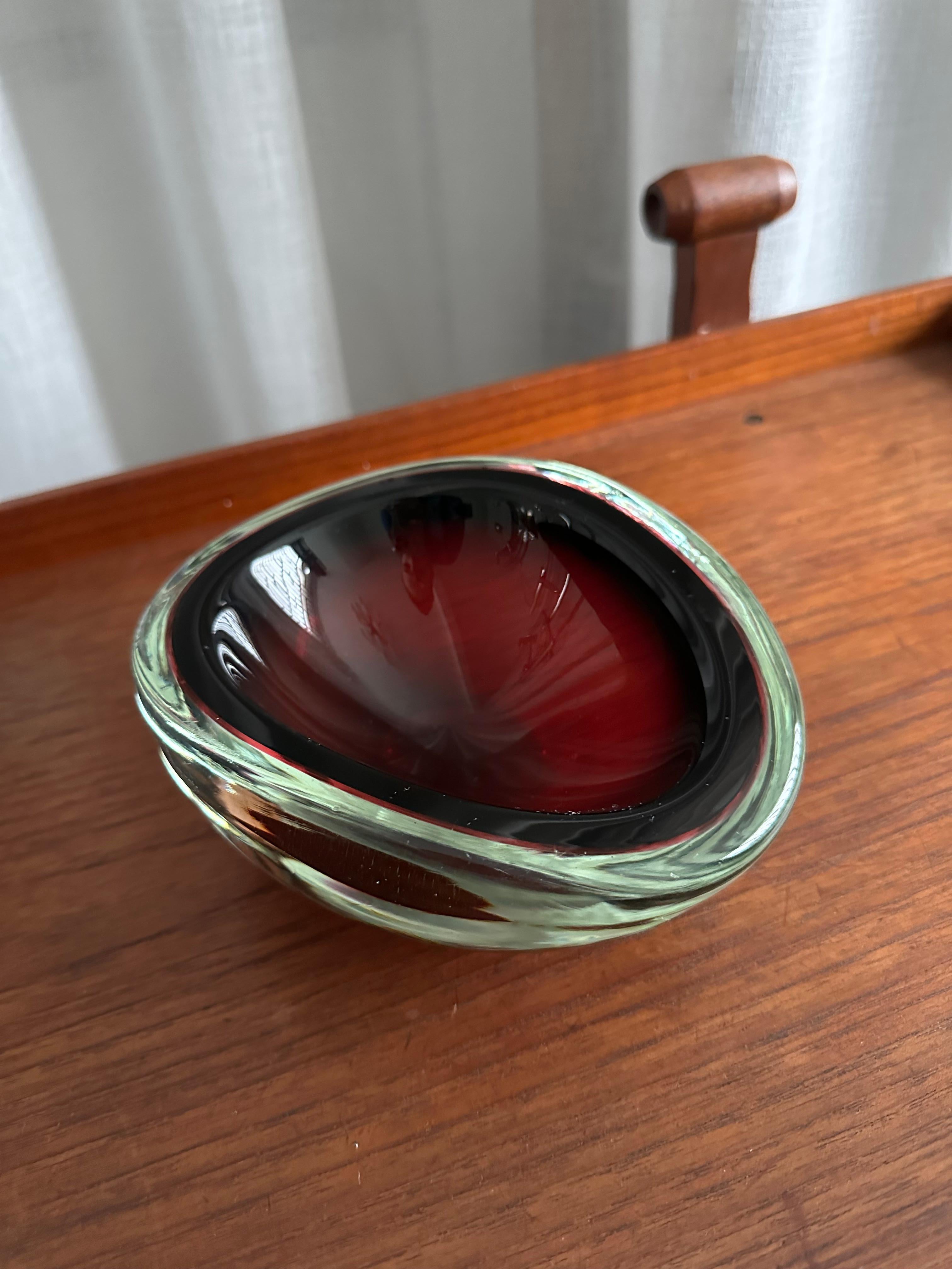 Vintage By Murano  „Sommerso“ Glas, Couchtisch-Akzent, Bücherregal, zu Hause bleiben im Angebot 5