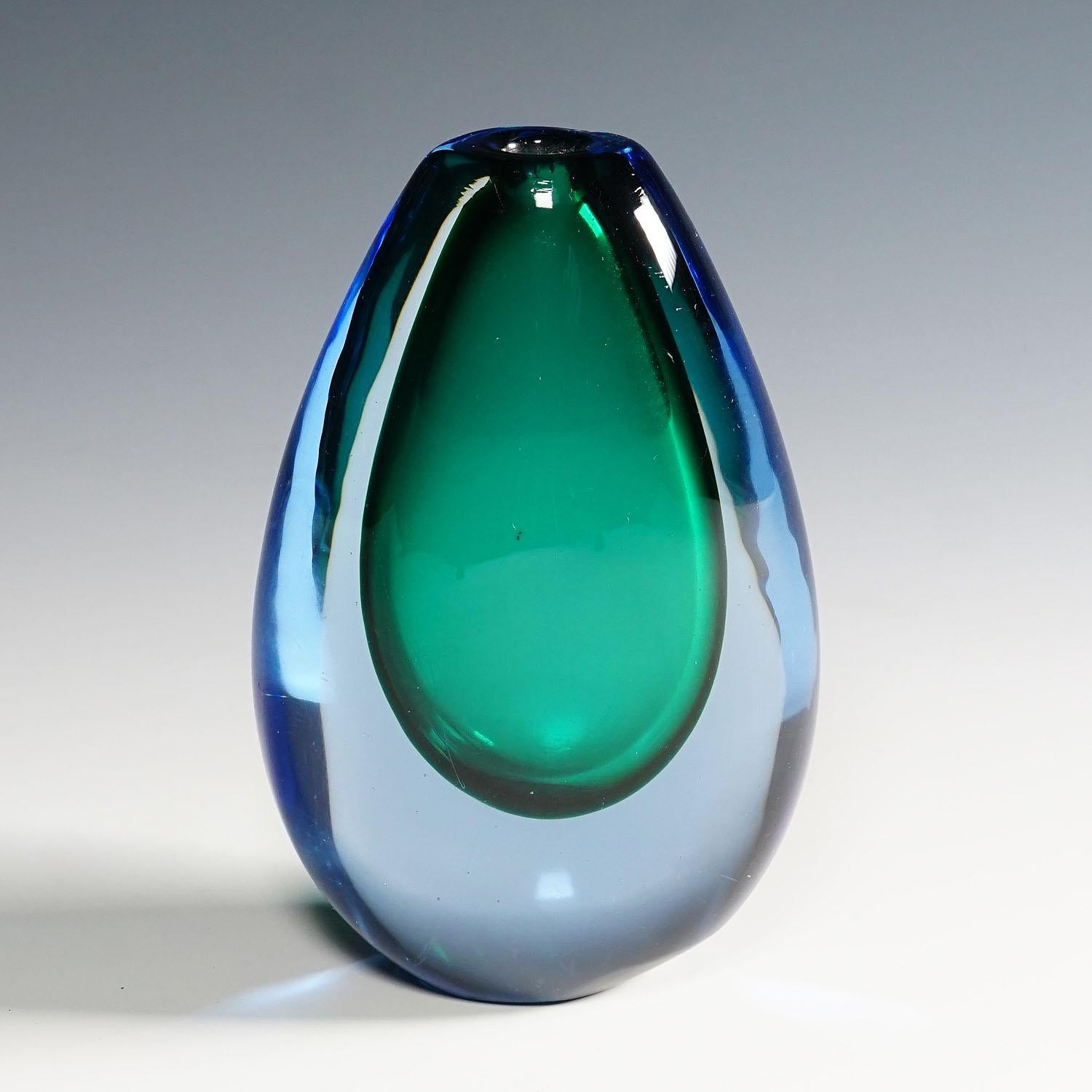 Mid-Century Modern Vintage Murano Sommerso Glass Vase by Lugiano Gaspari for Salviati & Co. 1960s