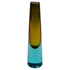 Vintage Murano Glass Sommerso Vase par Salviati
Co. ca. 1960