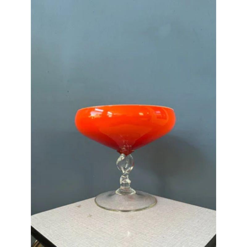 Vase im Muranoglas-Stil in Orange/Rot im Zustand „Hervorragend“ im Angebot in ROTTERDAM, ZH