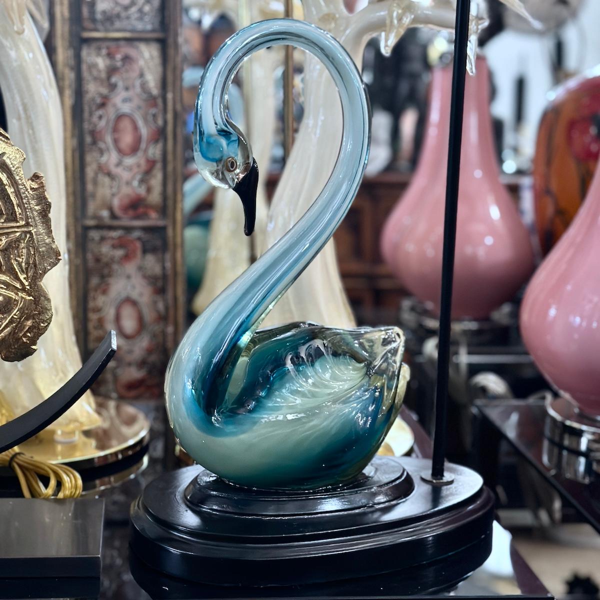 Lámpara vintage de Murano con forma de cisne Italiano en venta