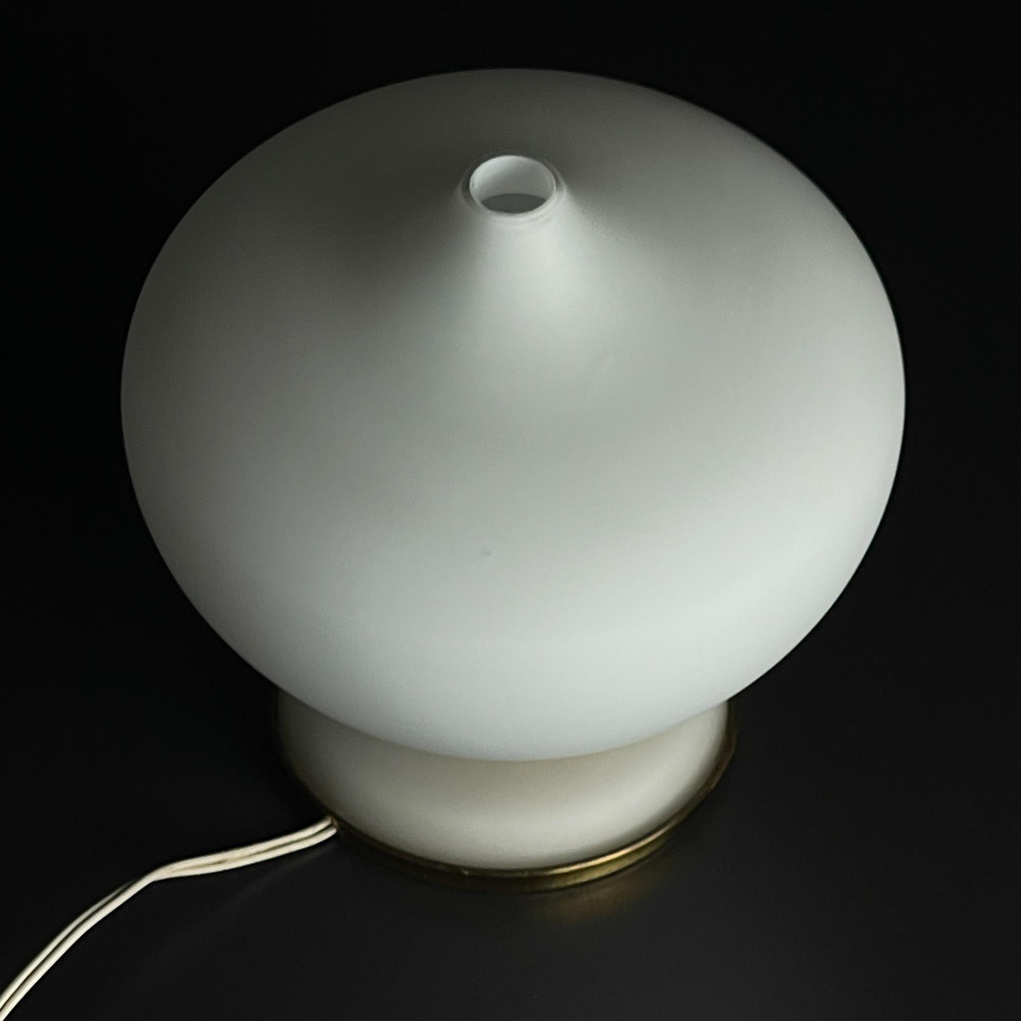 Vintage murano table lamp by Stilnovo, Italy 1950s For Sale 6