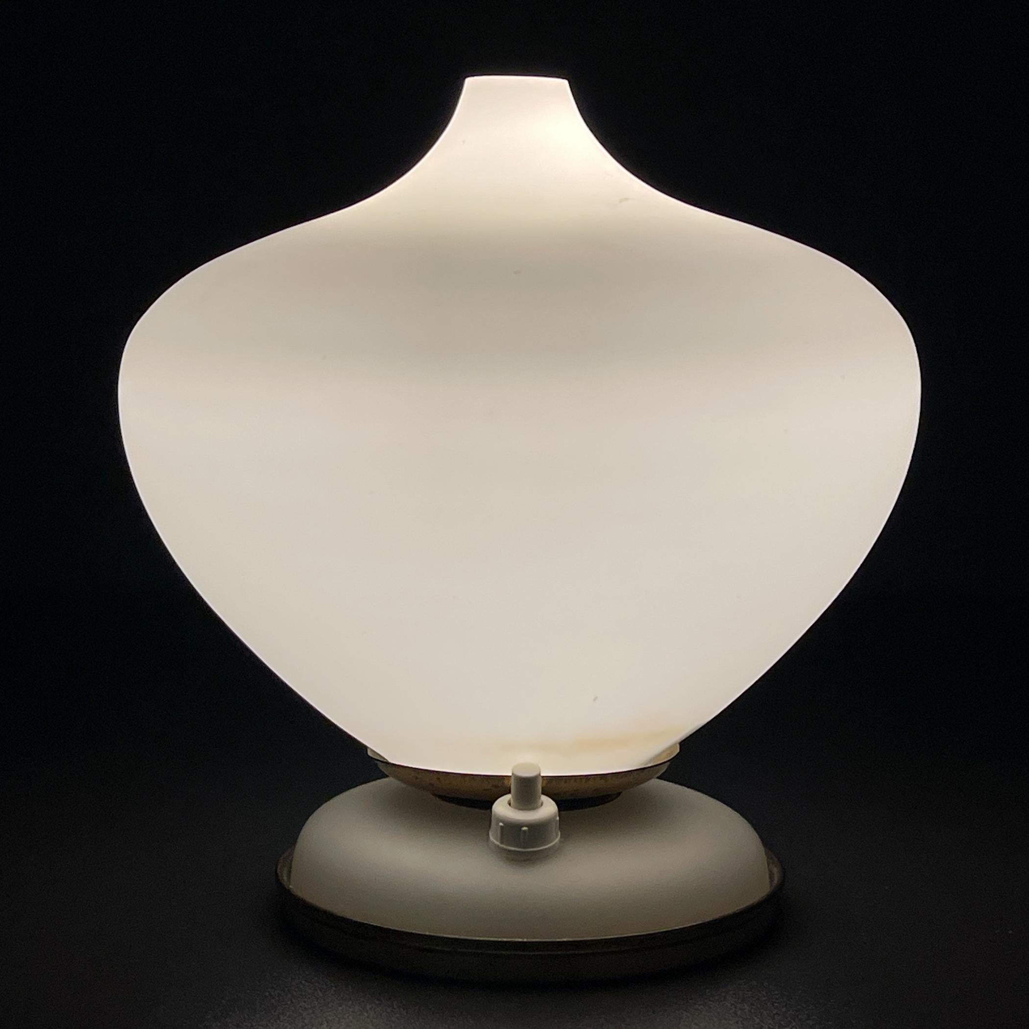 Italian Vintage murano table lamp by Stilnovo, Italy 1950s For Sale