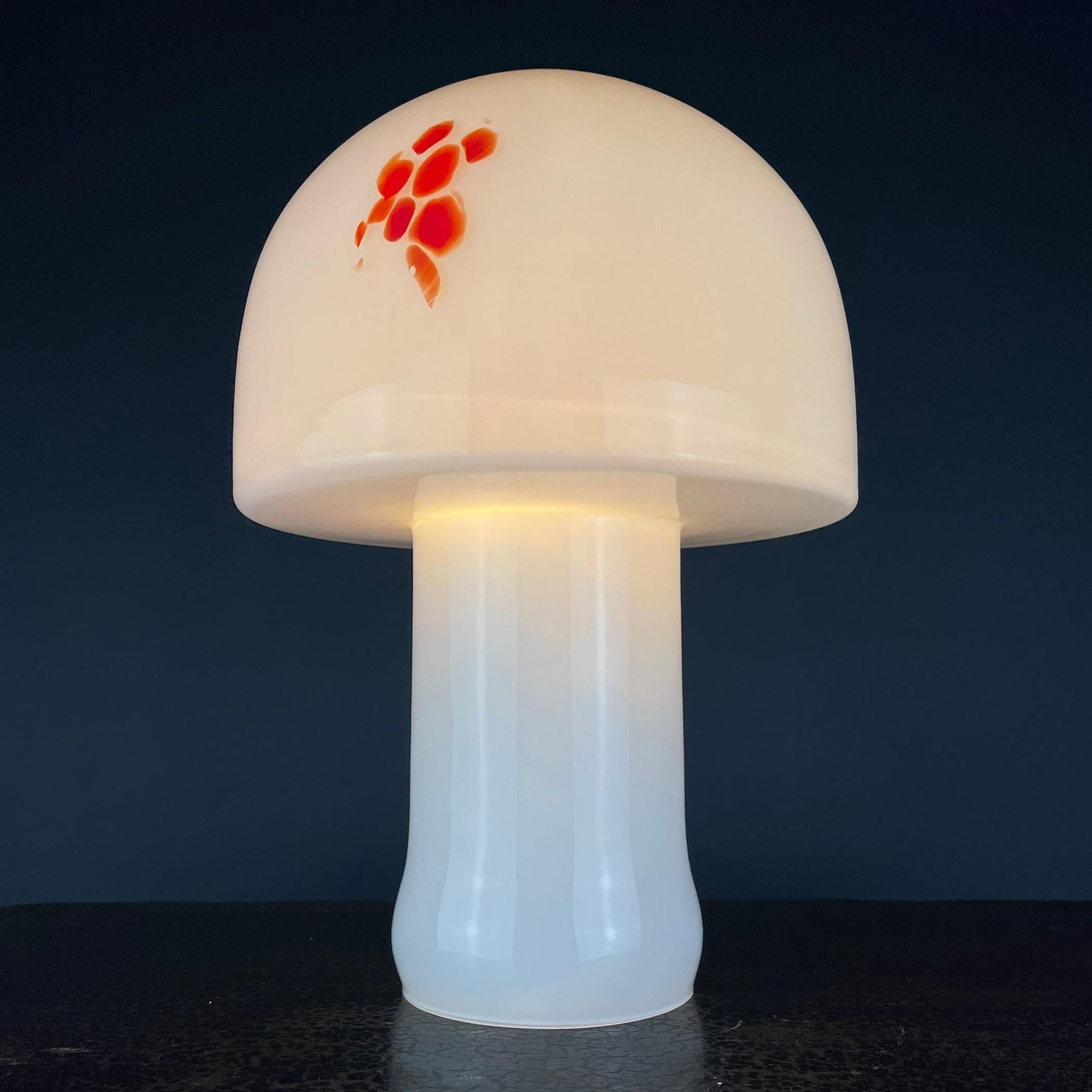 20th Century Vintage murano table lamp Mushroom Italy 1970s For Sale